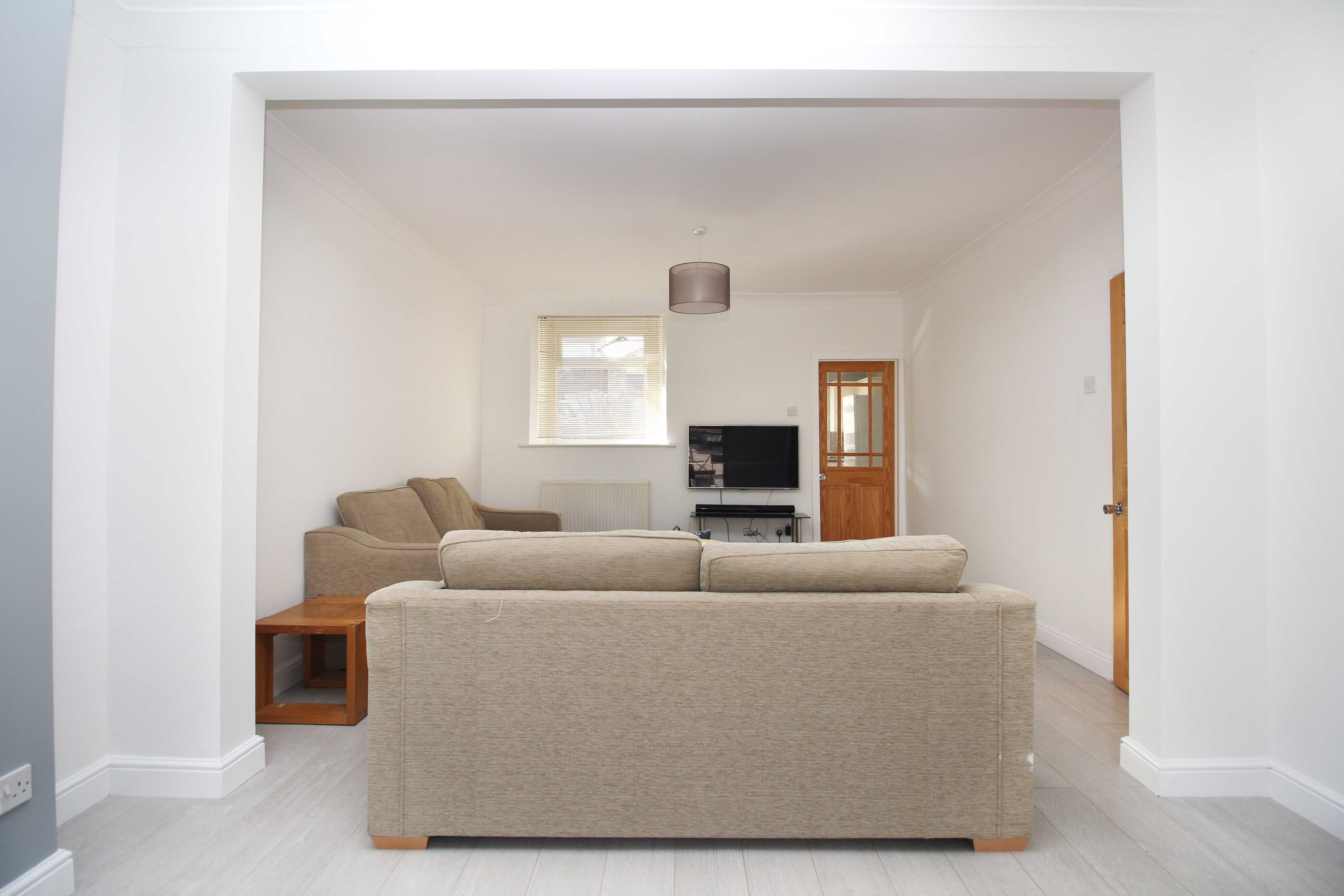 Bridgend Road, Llanharan CF72 9RA  Interior