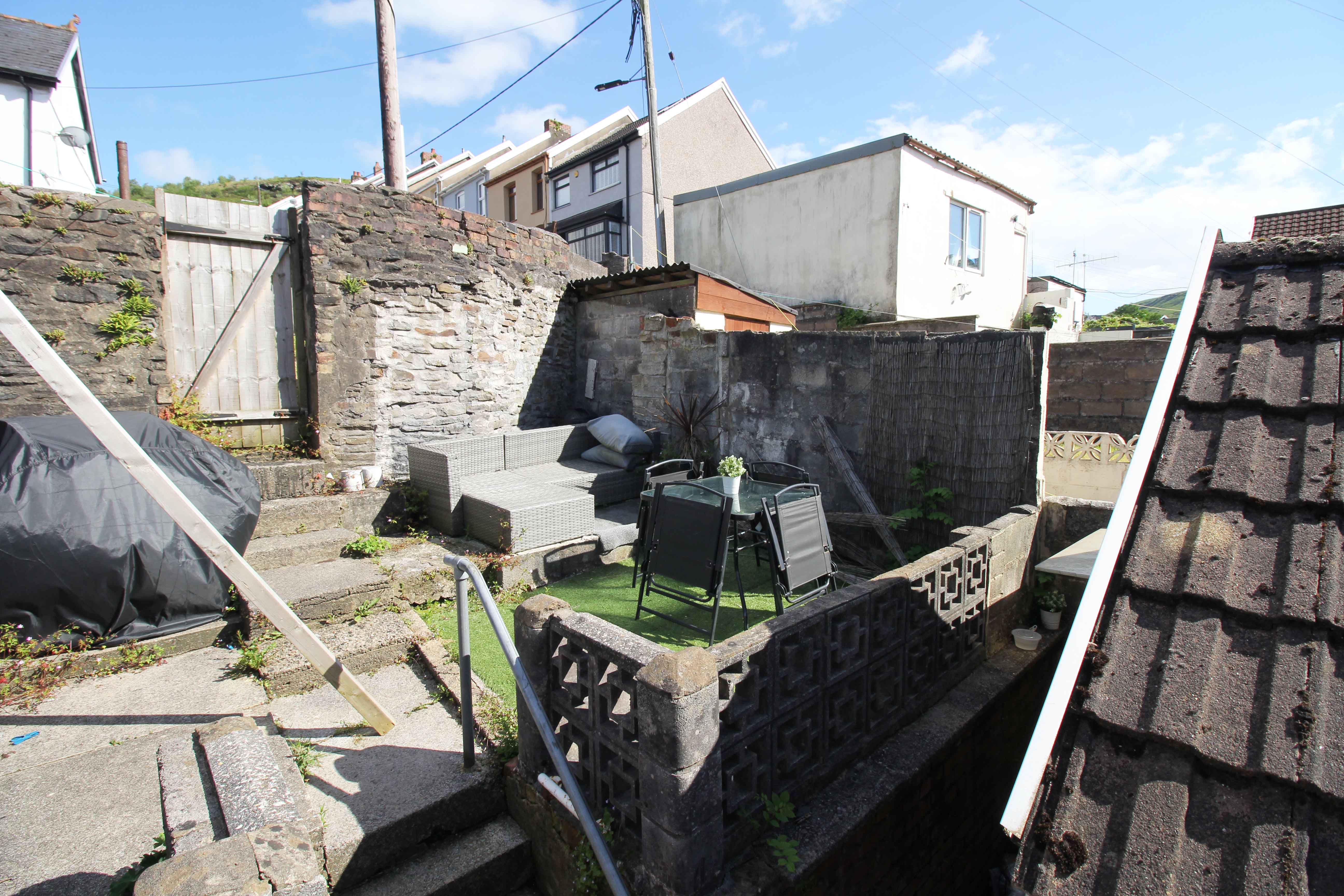 Bank Street, Penygraig CF40 1PJ  Interior