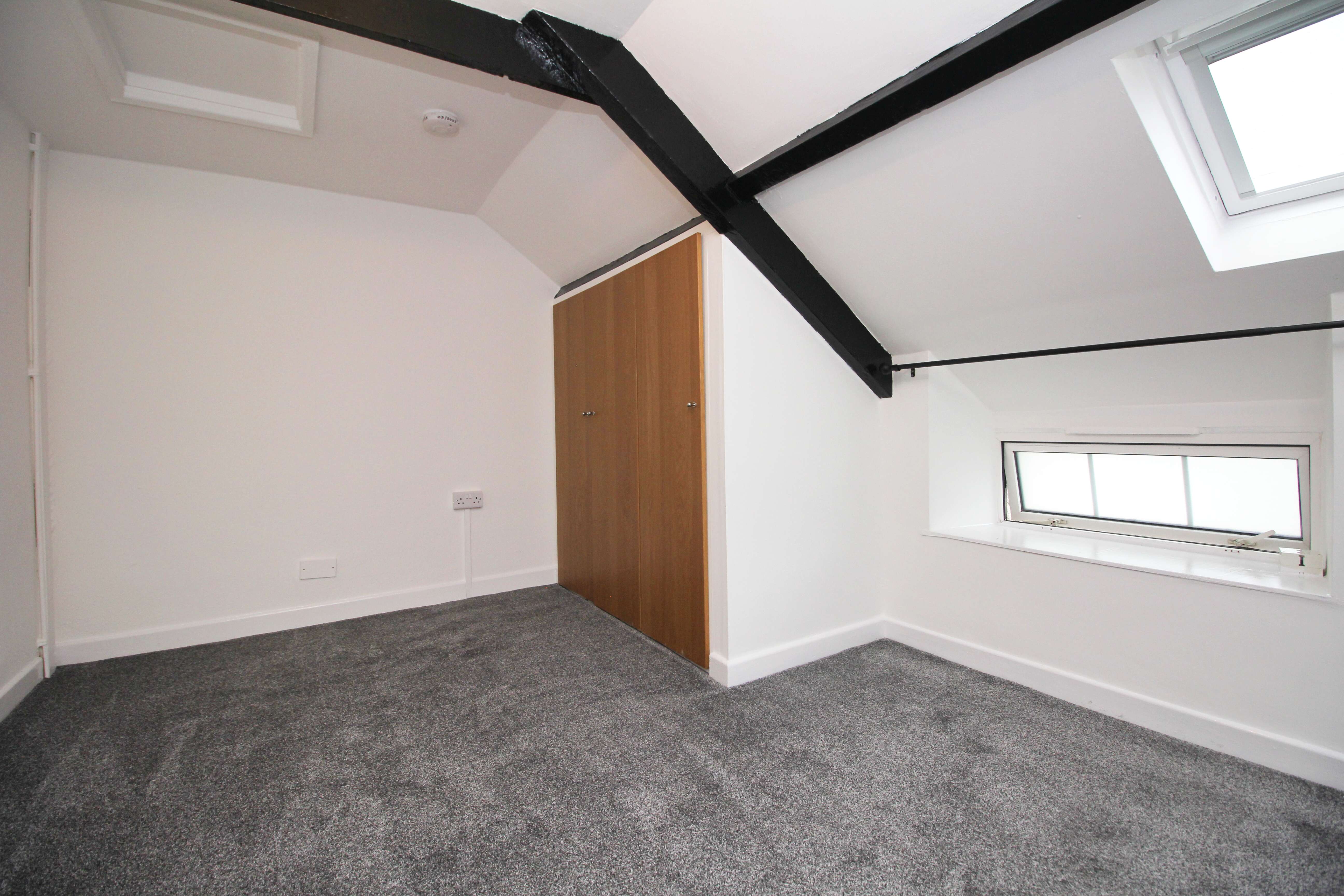 Tir Mab Ellis House, Penycoedcae Road, Pontypridd CF37 1PU  Interior