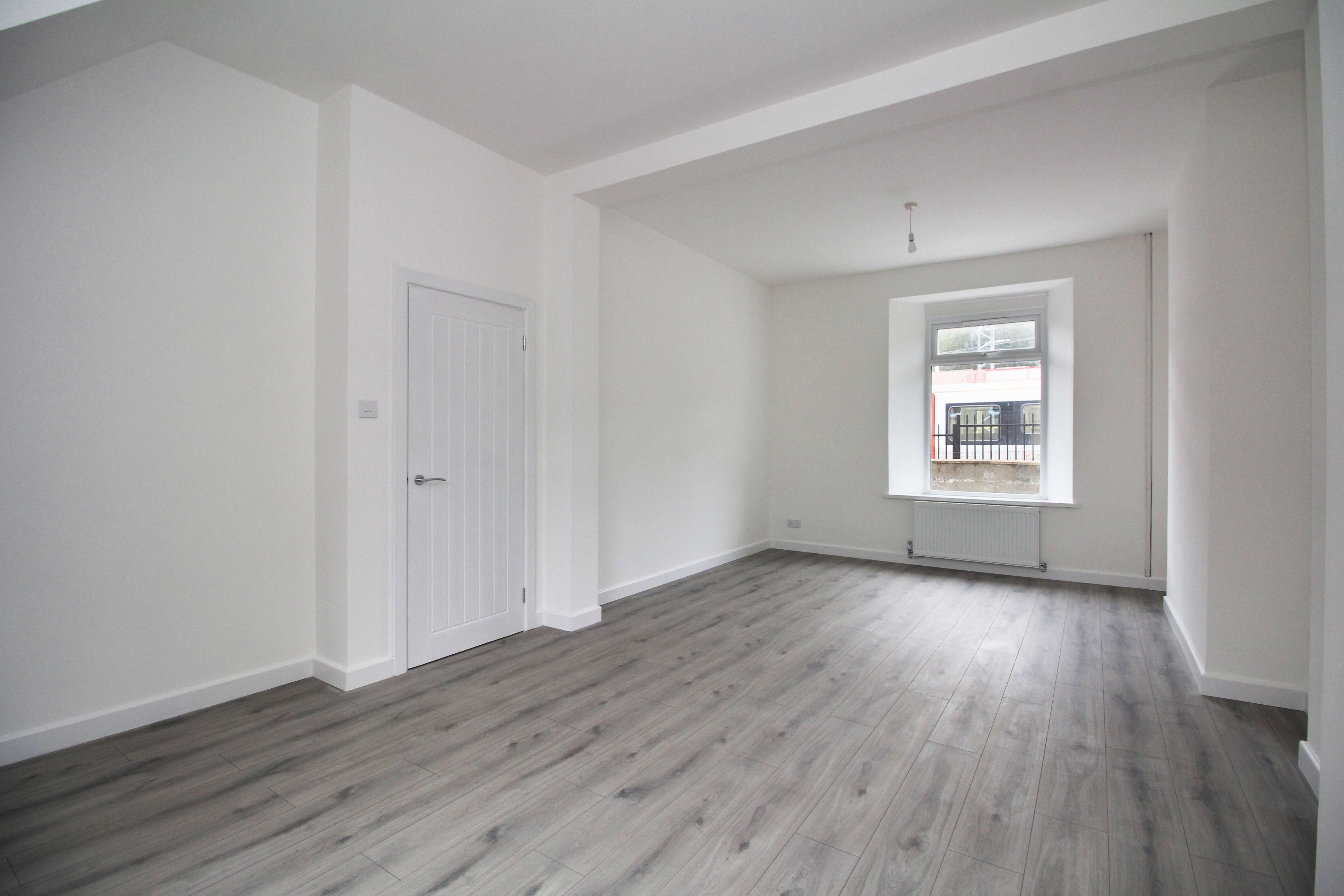 Station Terrace, Treherbert, CF32 5HU  Interior