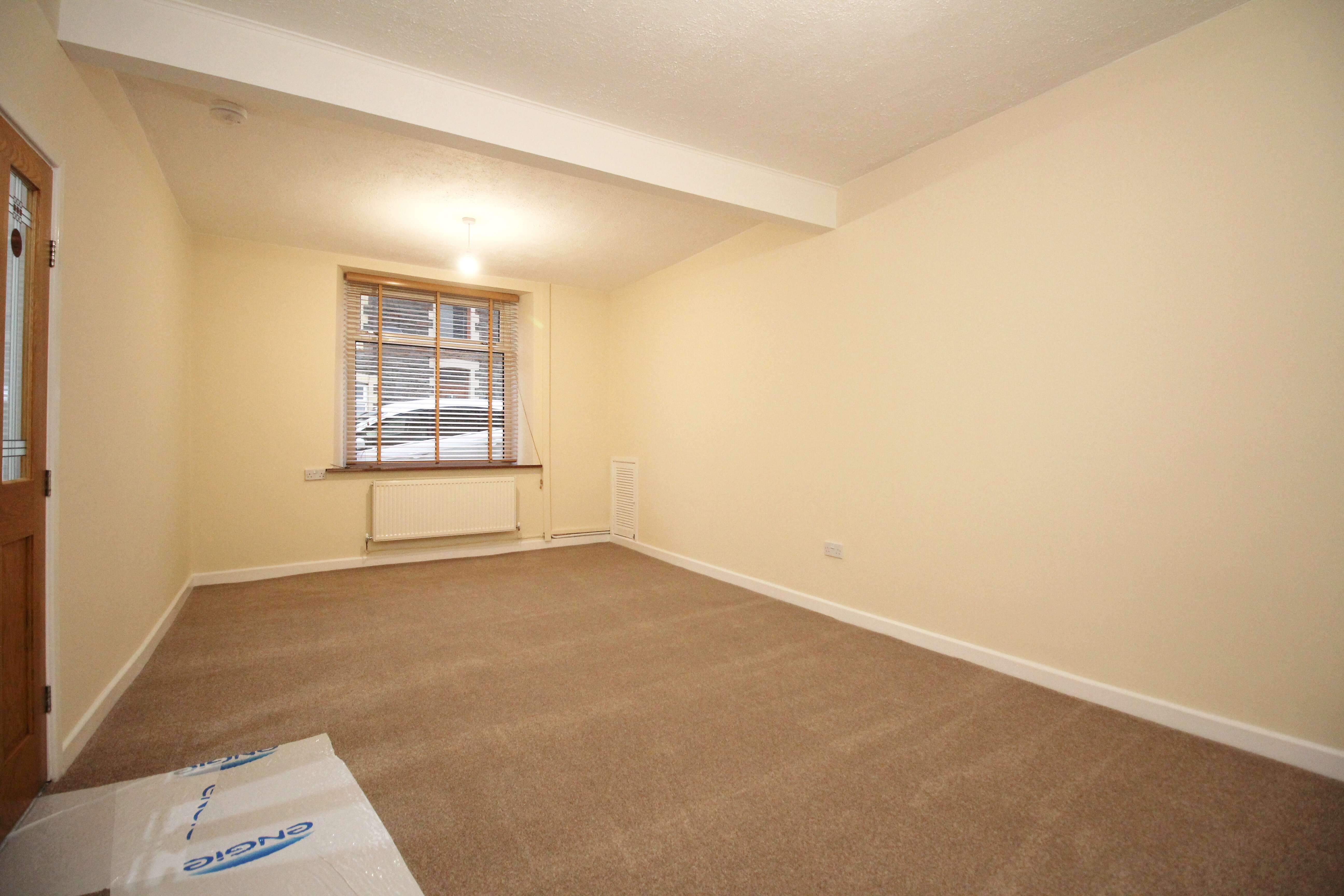 Abercerdin Road Gilfach Goch CF39 8RP  Interior