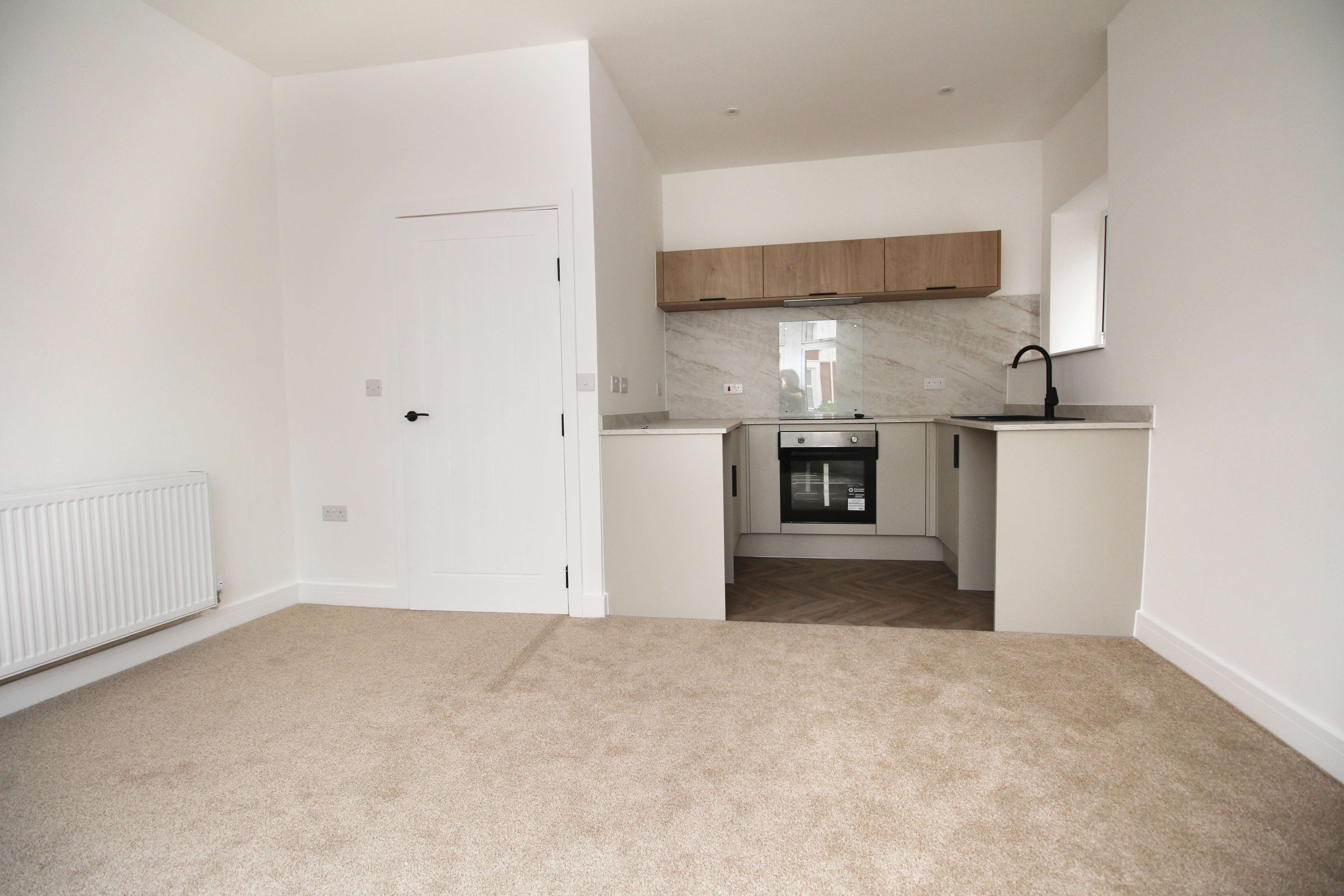 Picton Avenue, Porthcawl CF36 3AJ  Interior