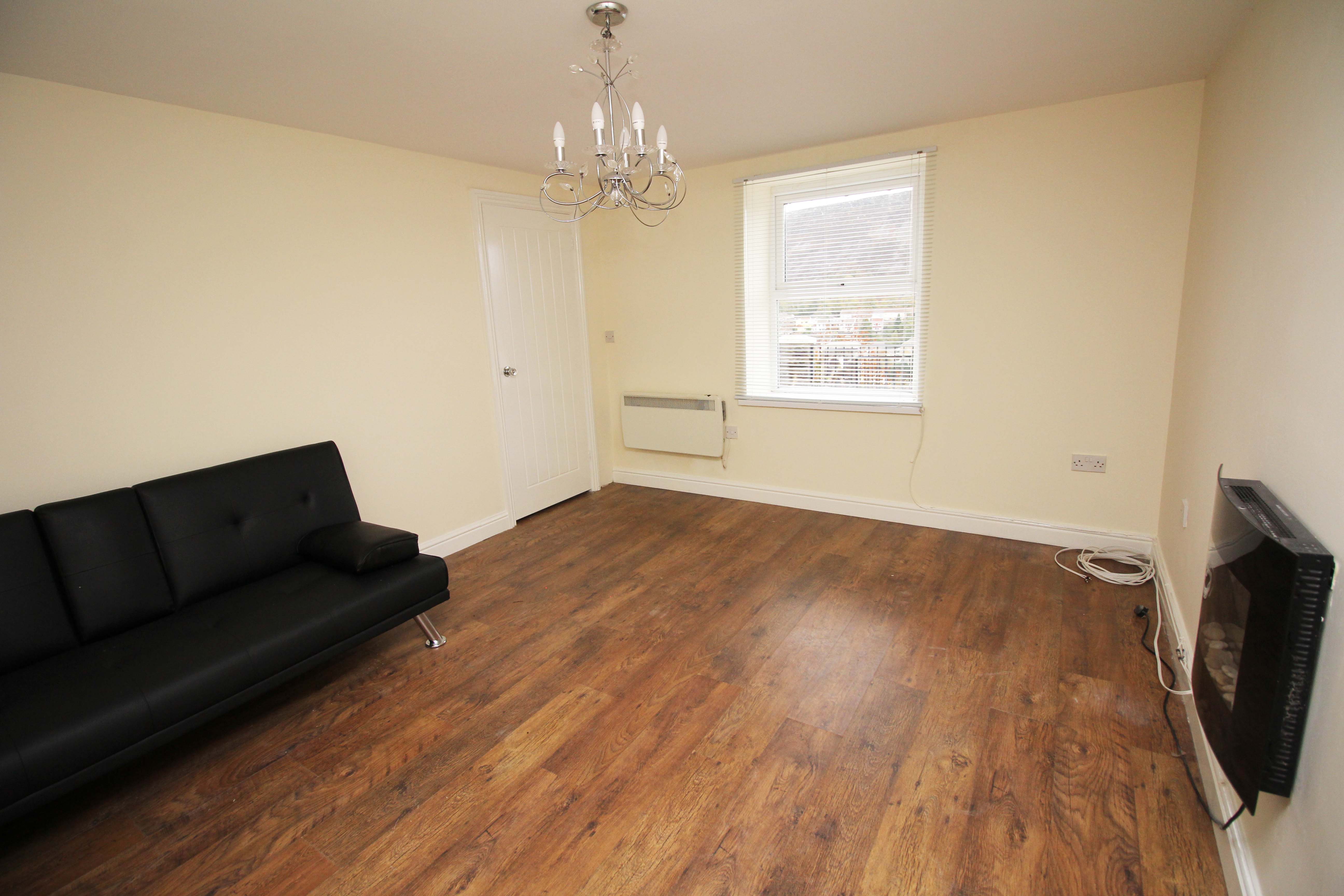 Caemawr Terrace, Tonypandy  CF40 1RZ  Interior