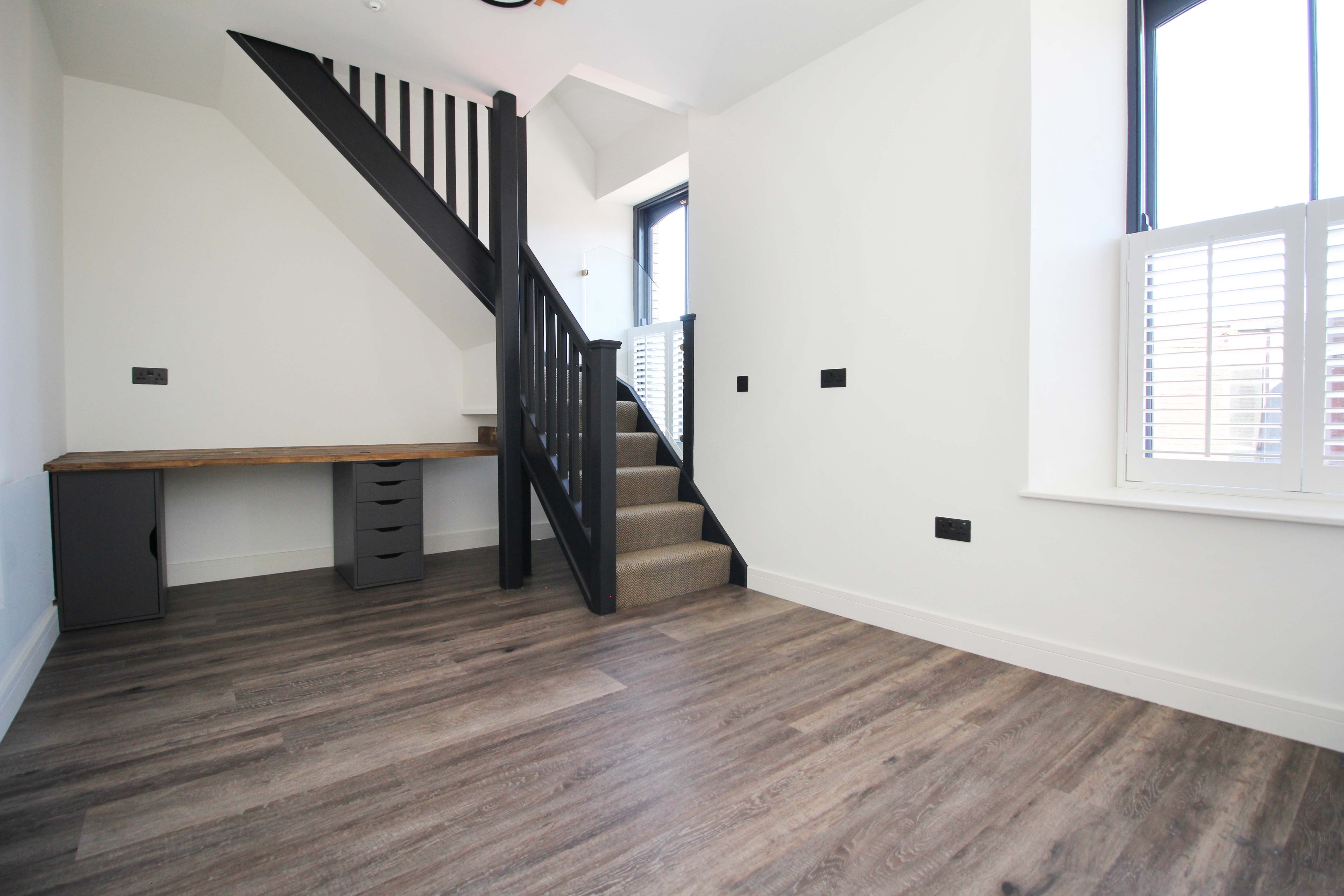 Market Street, Pontypridd, CF37 2ST  Interior