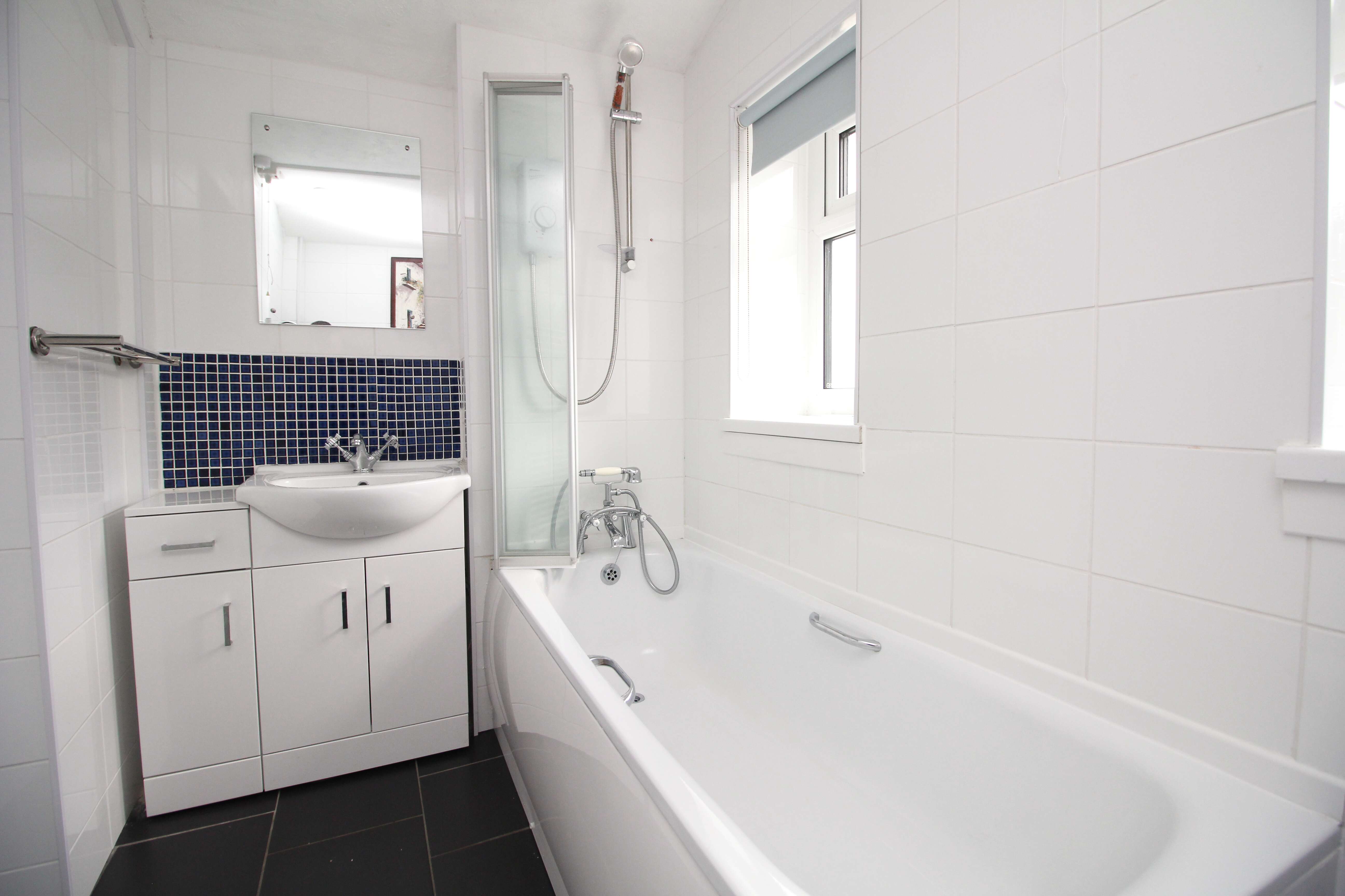 High Street, Clydach Vale CF40 2BJ  Interior