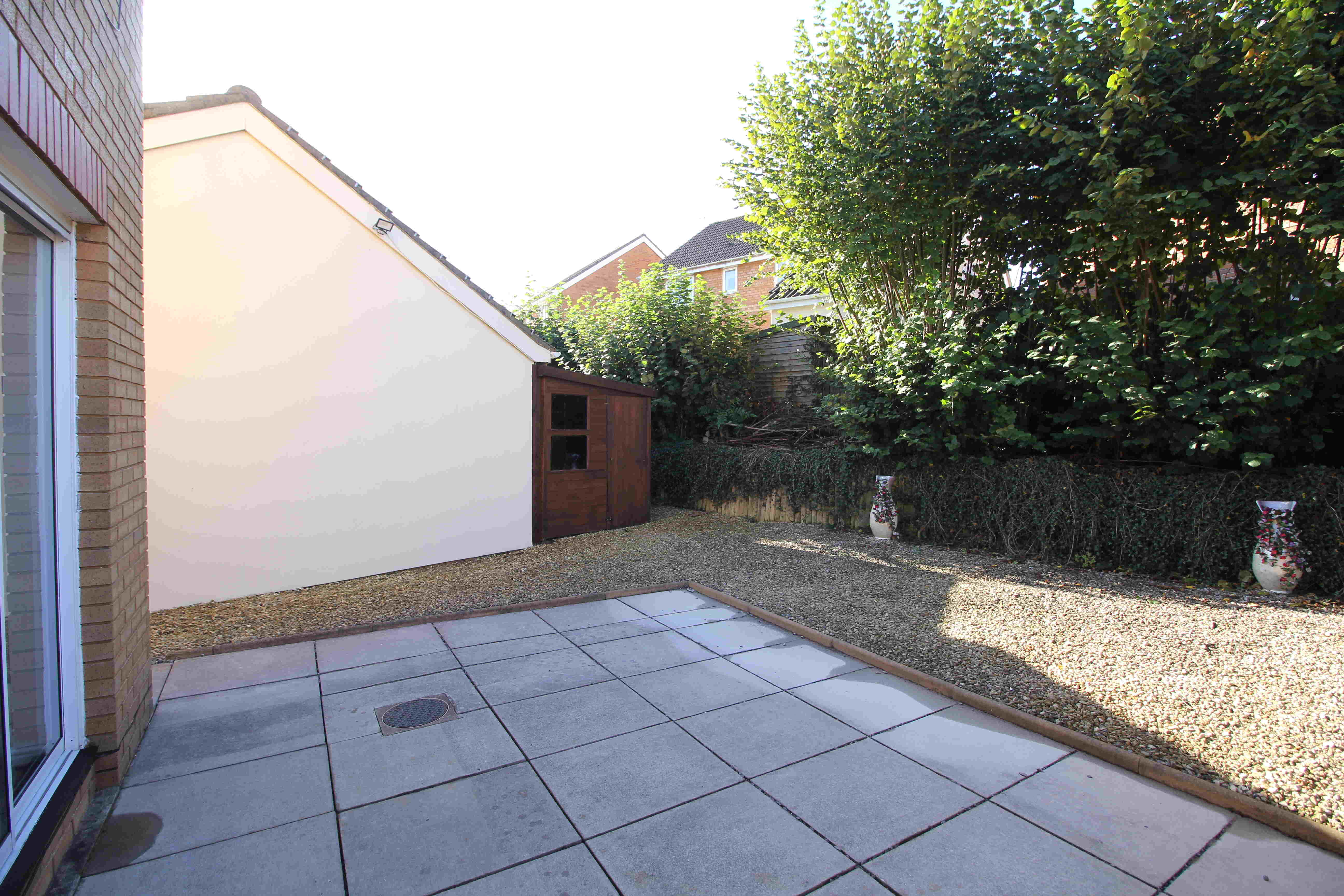 Dol-y-Llan, Miskin, CF72 8RY  Interior