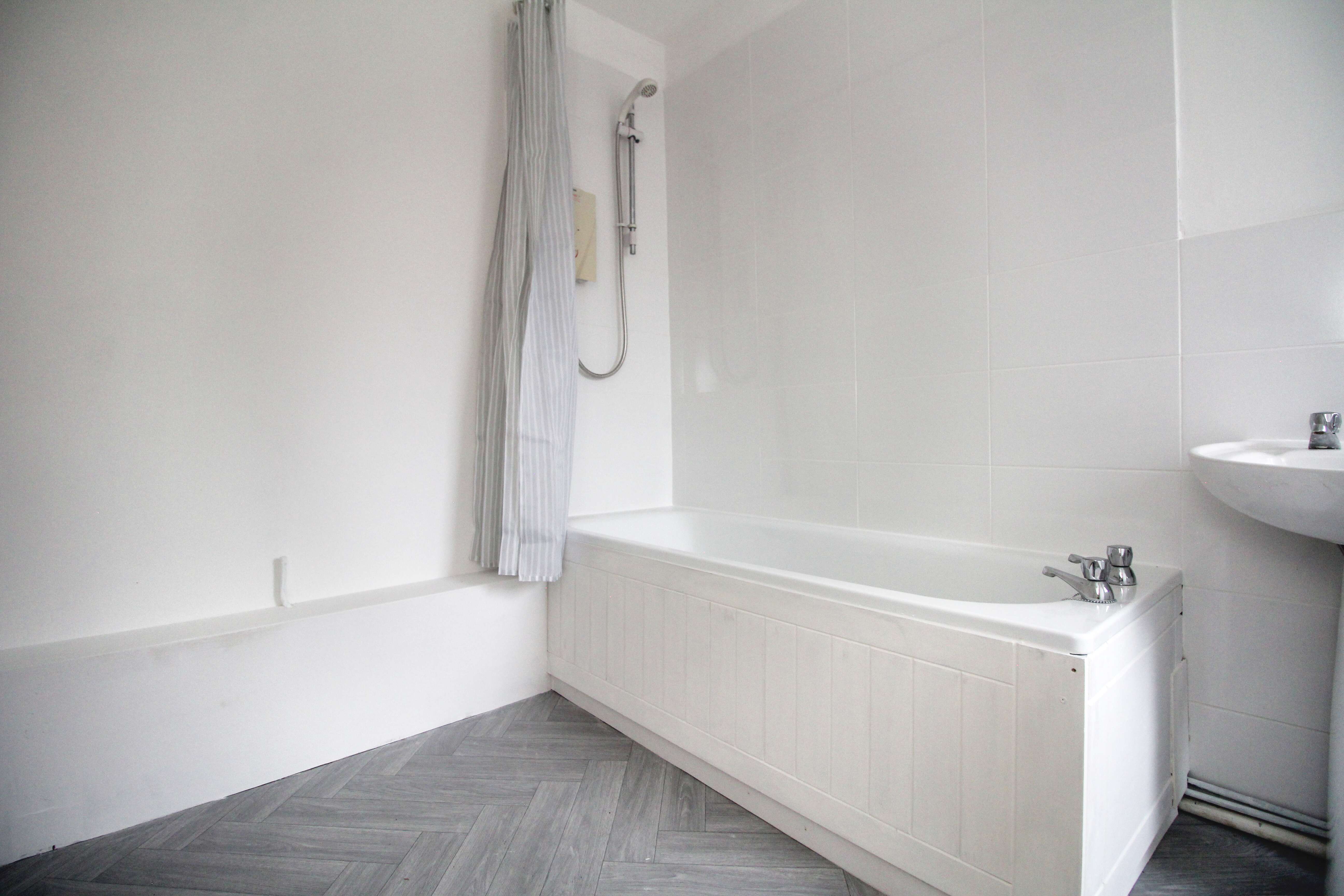 Rowling Street, Penygraig CF401QY  Interior