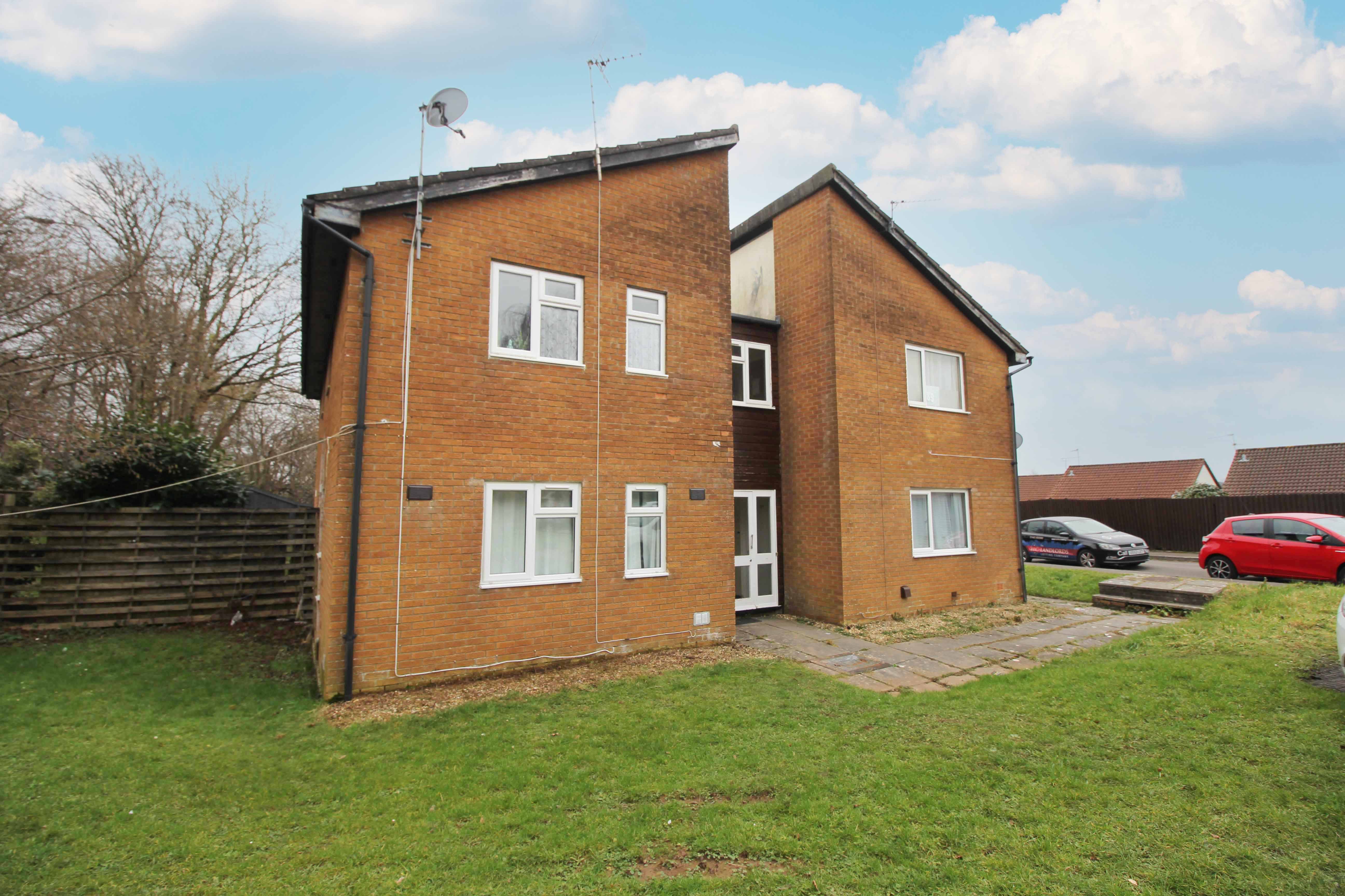 Fairwater, Cardiff CF5 2PQ  Interior