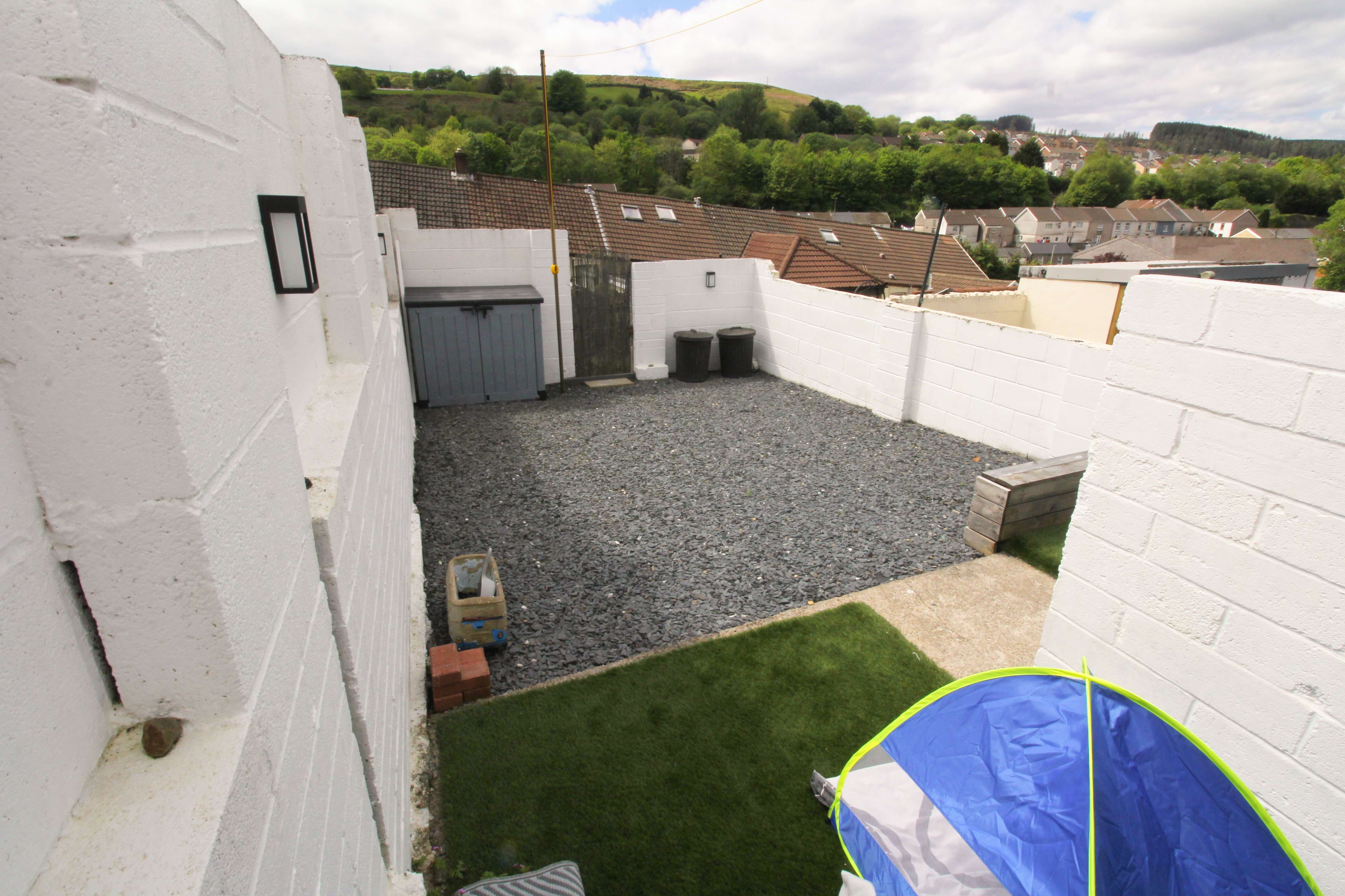 Amos Hill, Penygraig CF40 1PP  Interior