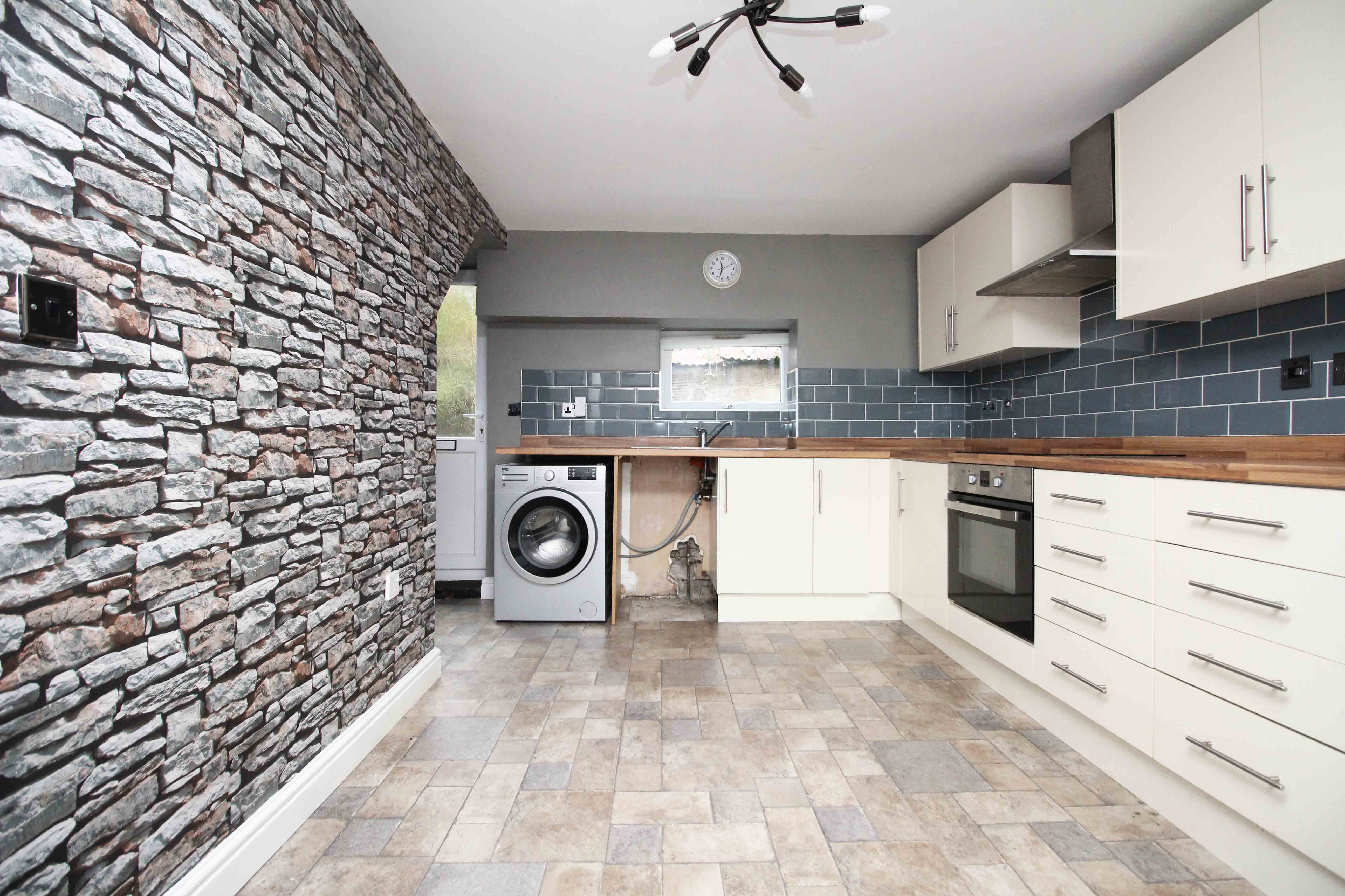 Caemawr Terrace, Tonypandy  CF40 1RZ  Interior