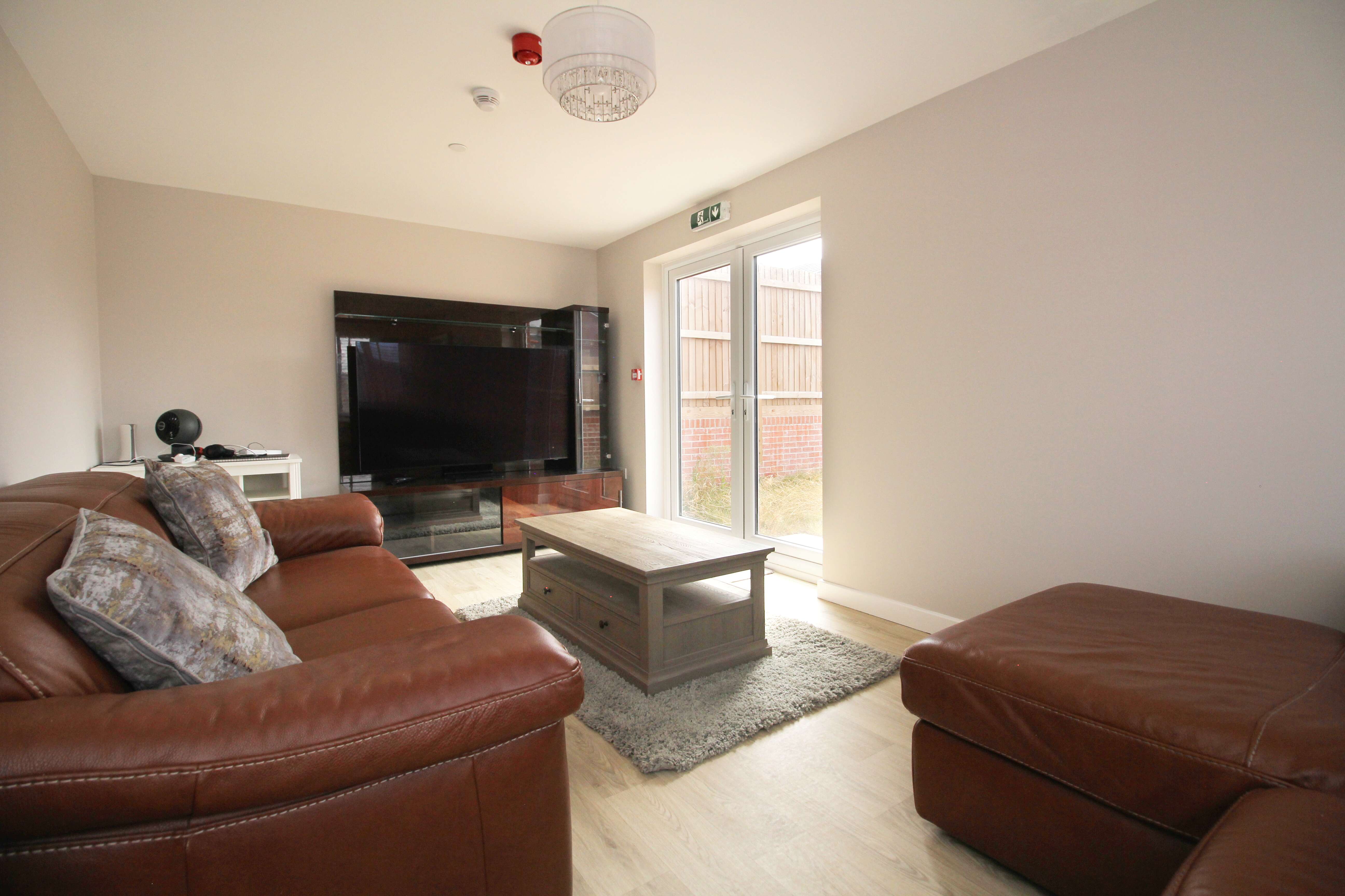 Clos Y Wennol, Llanilid, Pontyclun, CF72 4AT  Interior