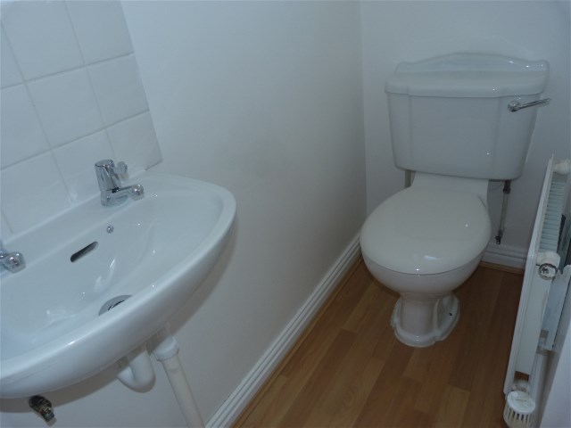 Maes Y Wennol, Miskin CF72 8SB  Interior