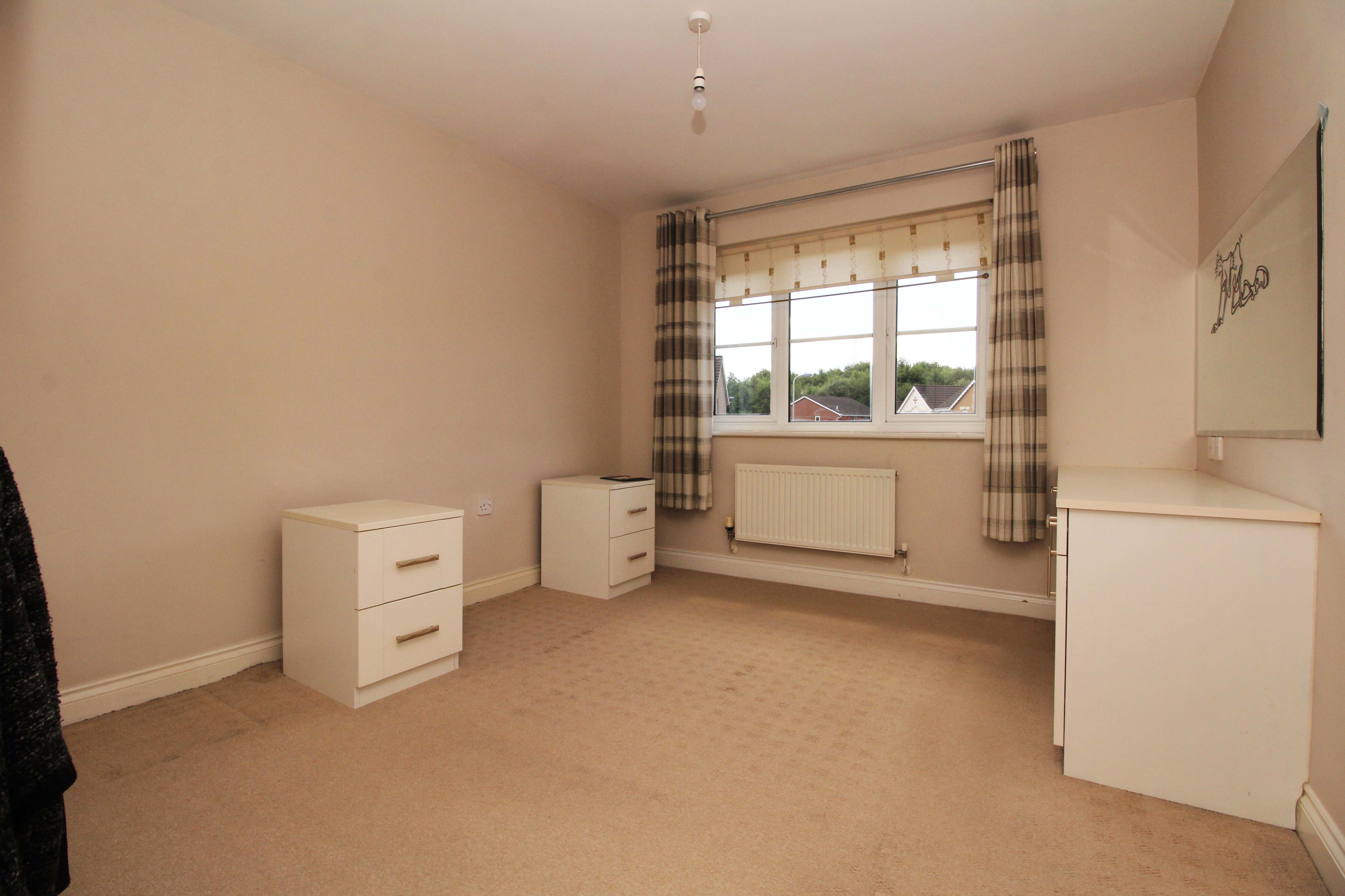 Clos Ynysddu, Pontyclun CF72 9WQ  Interior