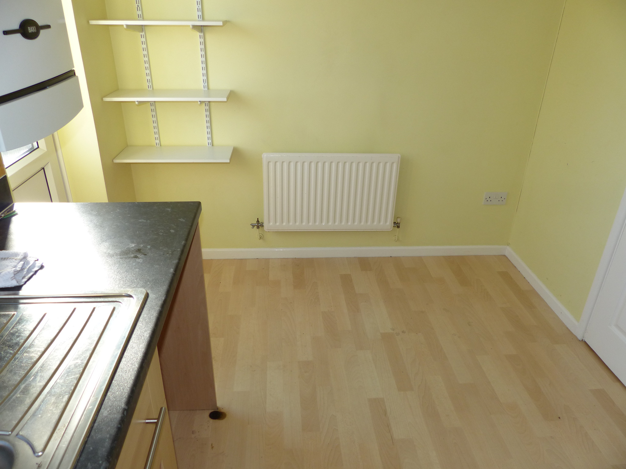 Caer Gerddi, Church Village, CF38 1UQ  Interior