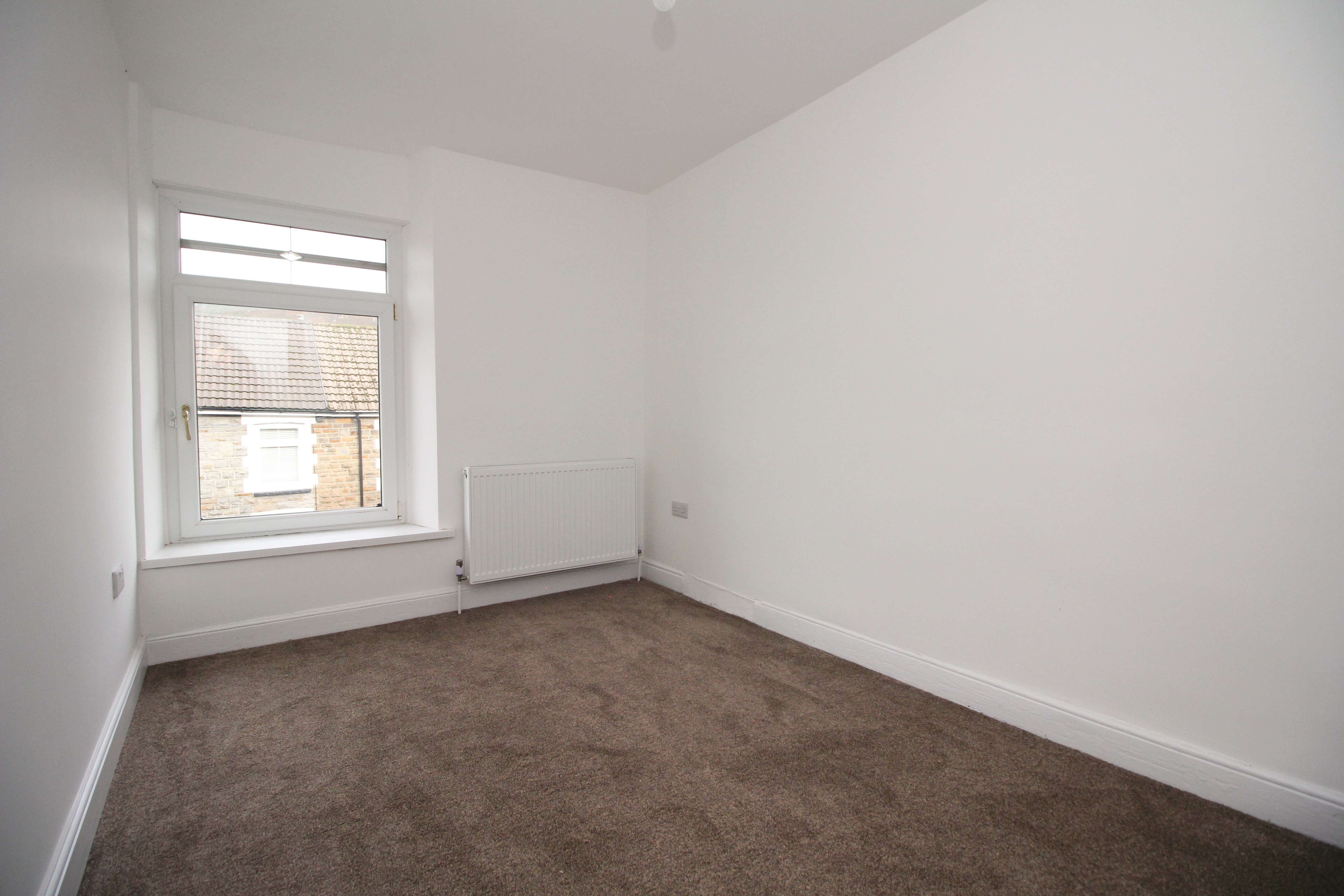 Kenry Street, Tonypandy, CF40 1DD  Interior
