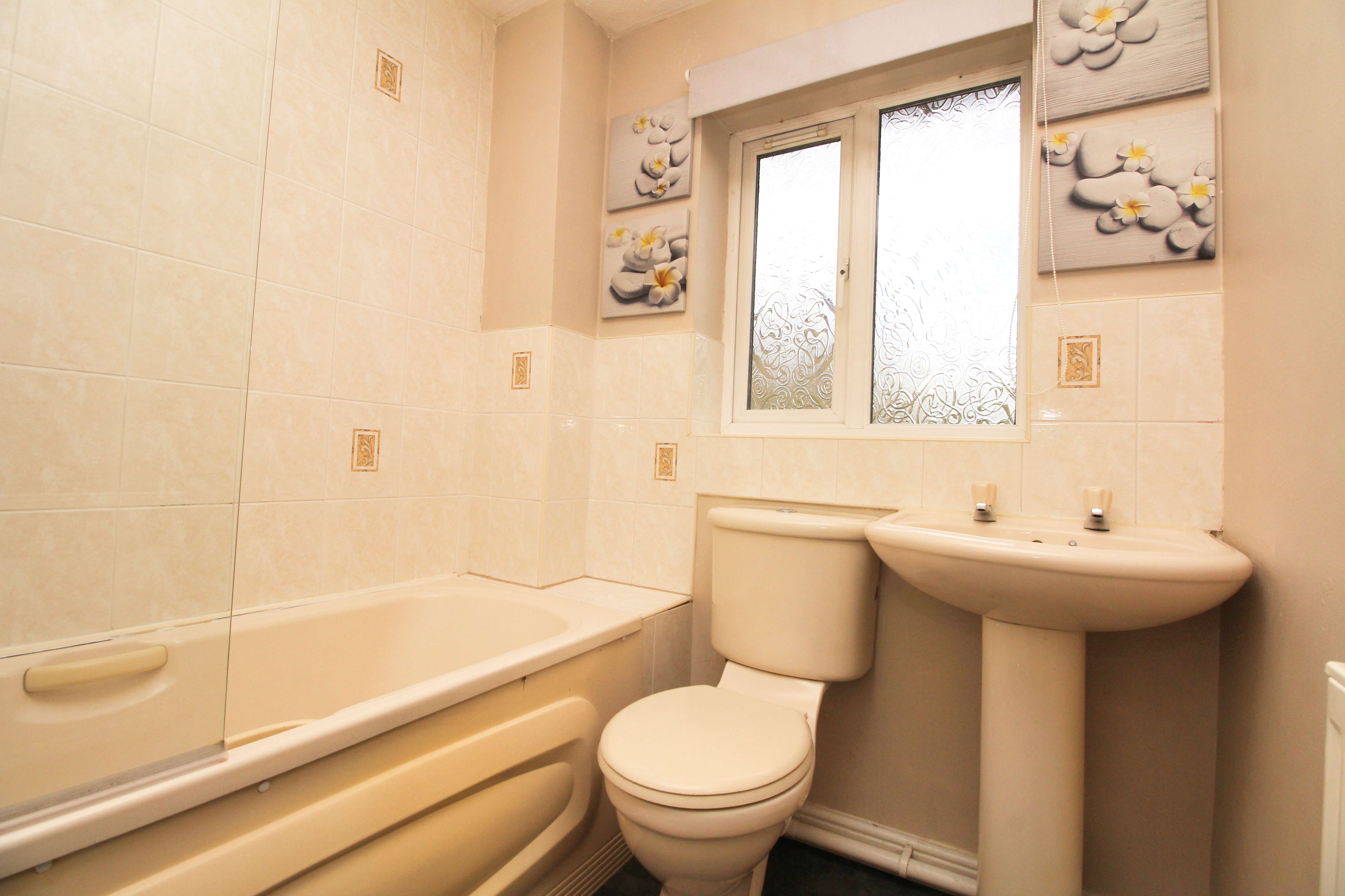 Heol Rhosyn, Llantwit Fardre CF38 2TH  Interior