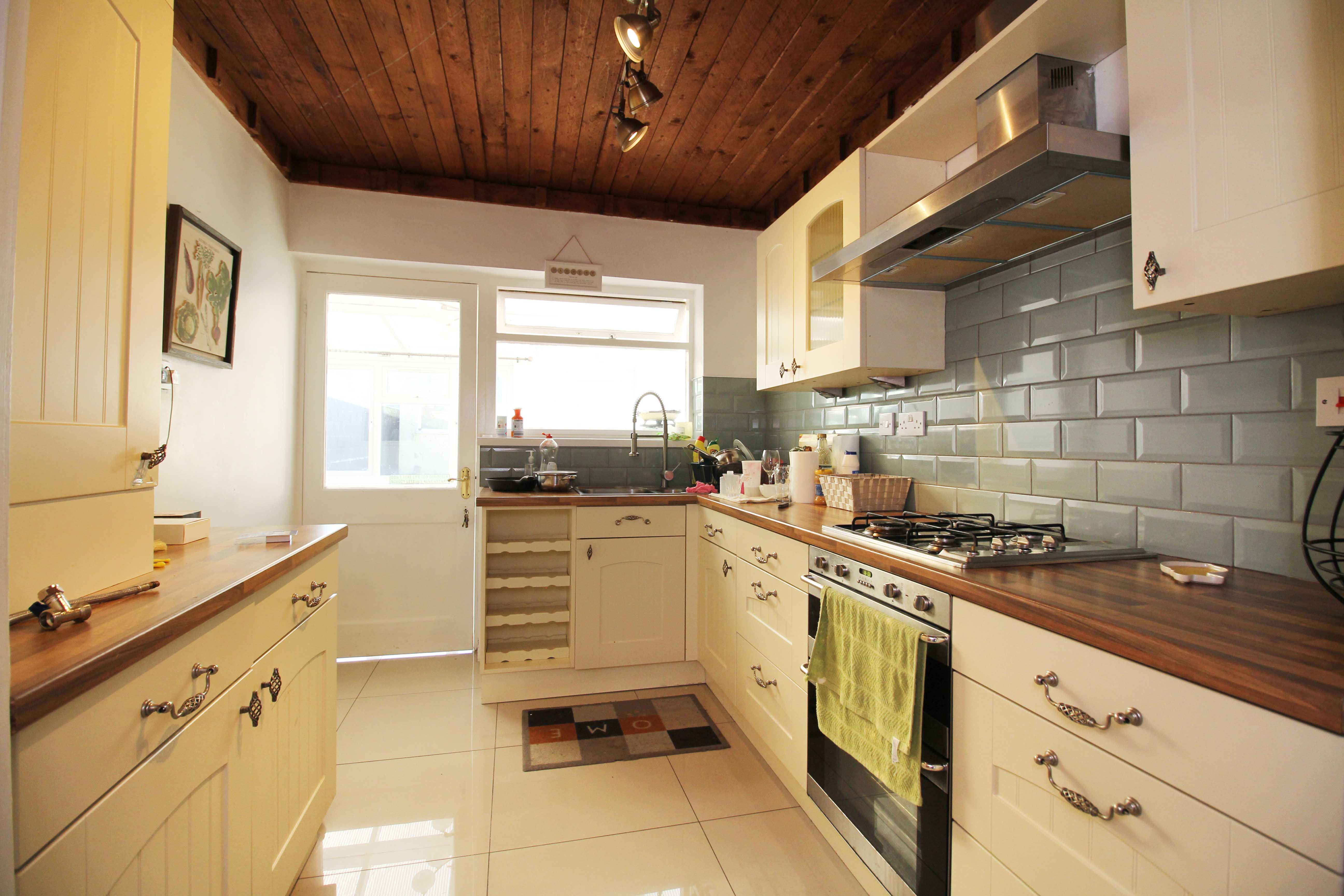 Robert Street, Llanharan, CF72 9RG  Interior