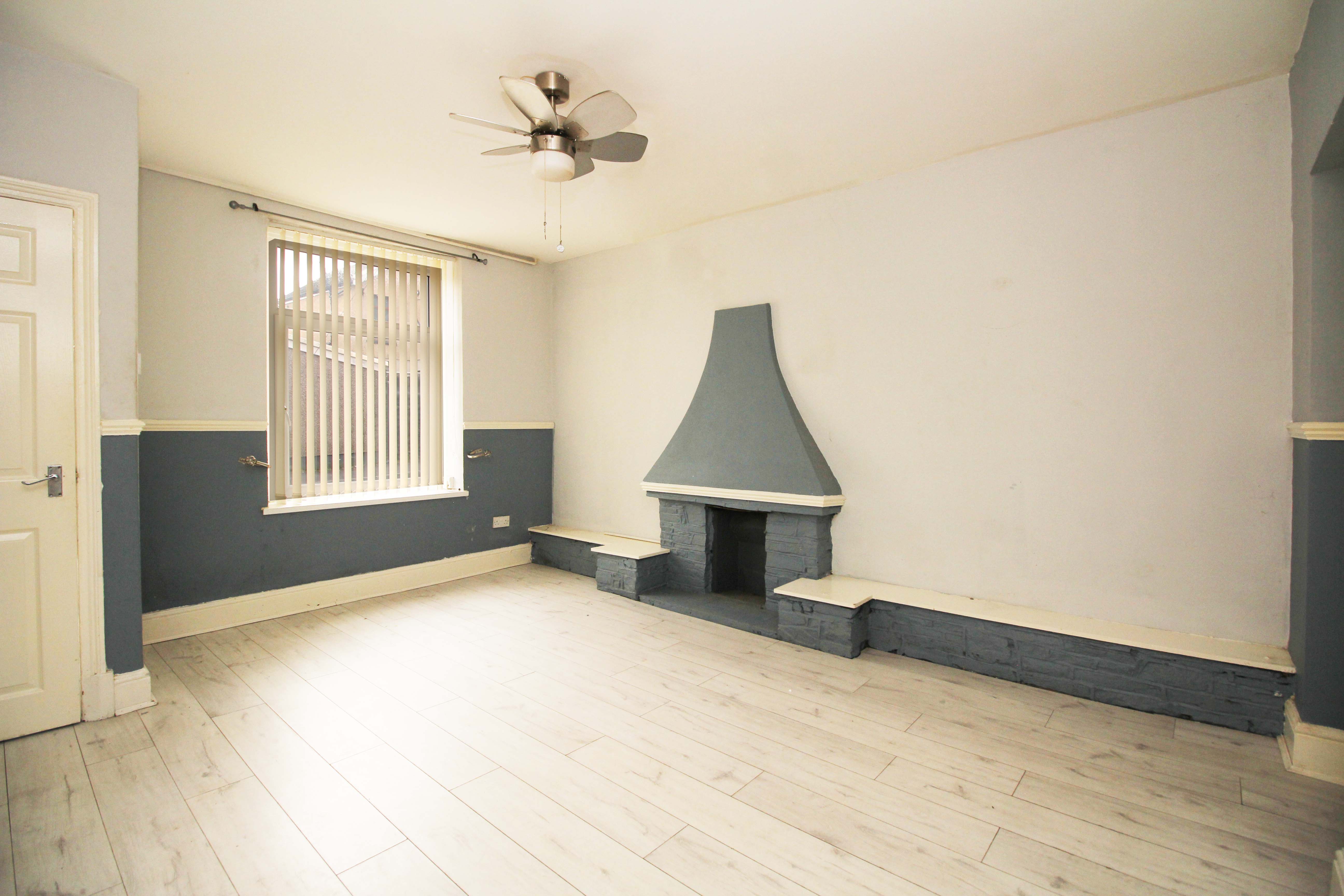 Waunrhydd Road, Tonyrefail CF39 8EW  Interior