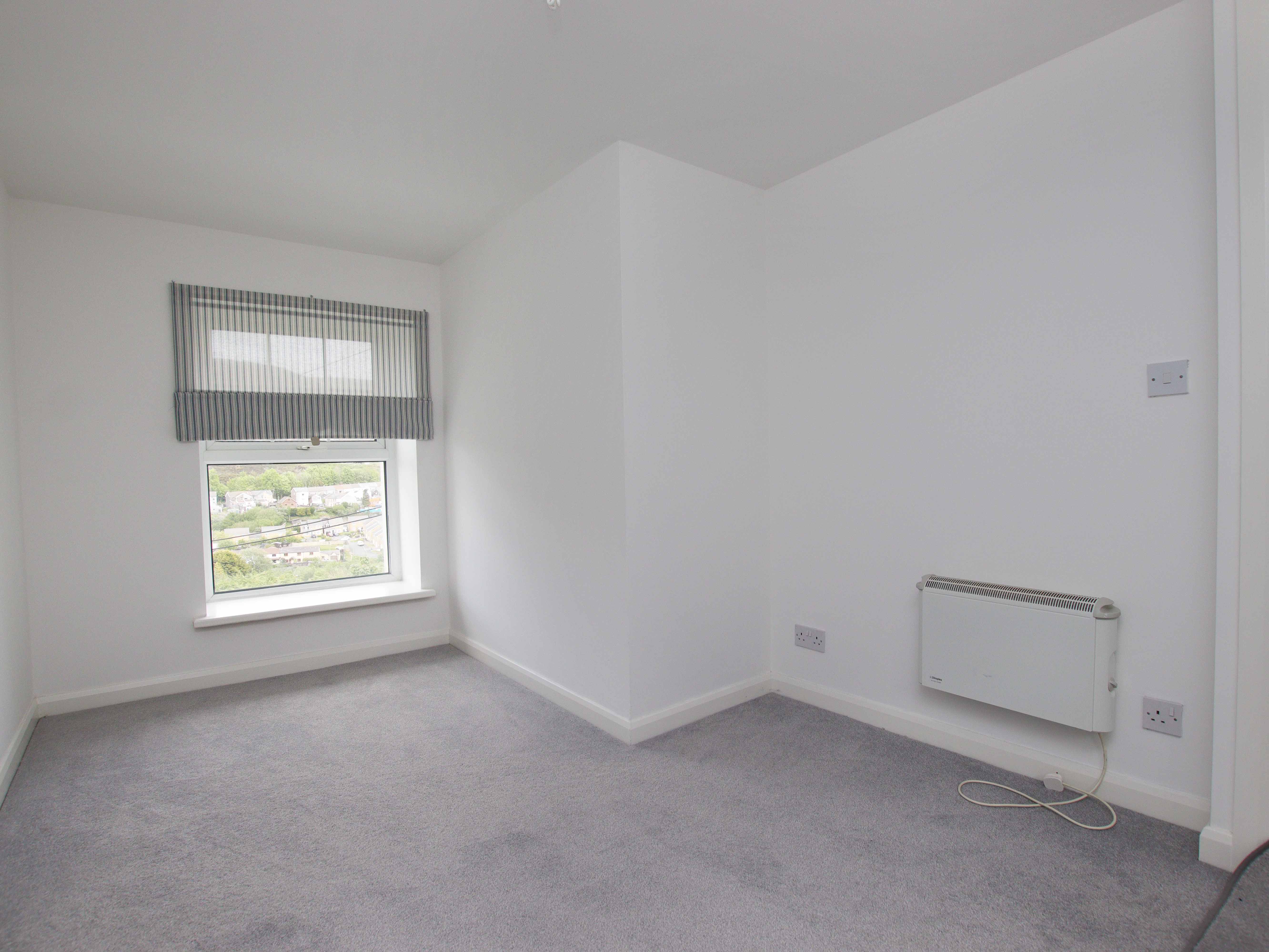 Caemawr Terrace, Tonypandy, CF40 1RZ  Interior