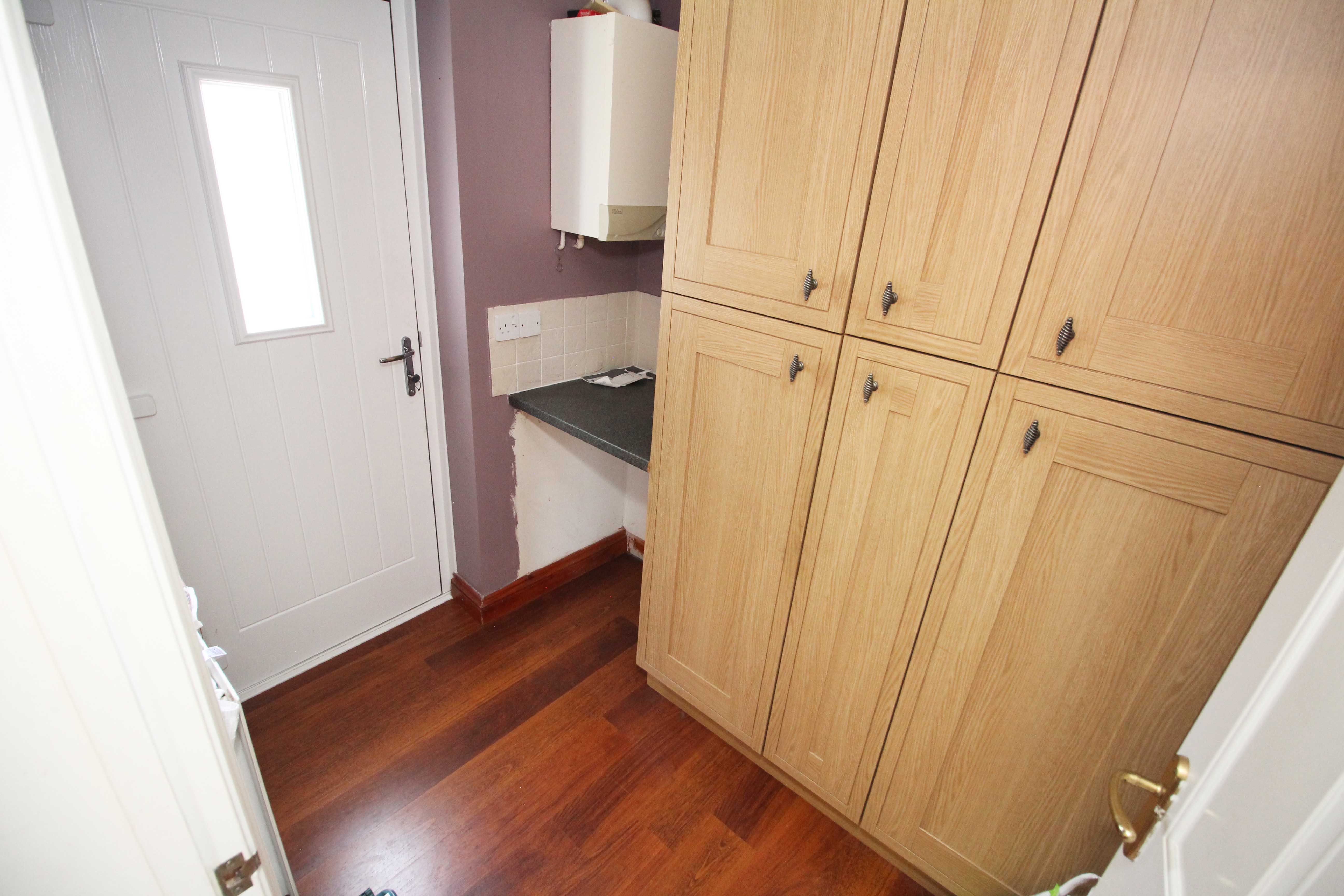 Clos Ynysddu, Pontyclun CF72 9WQ  Interior