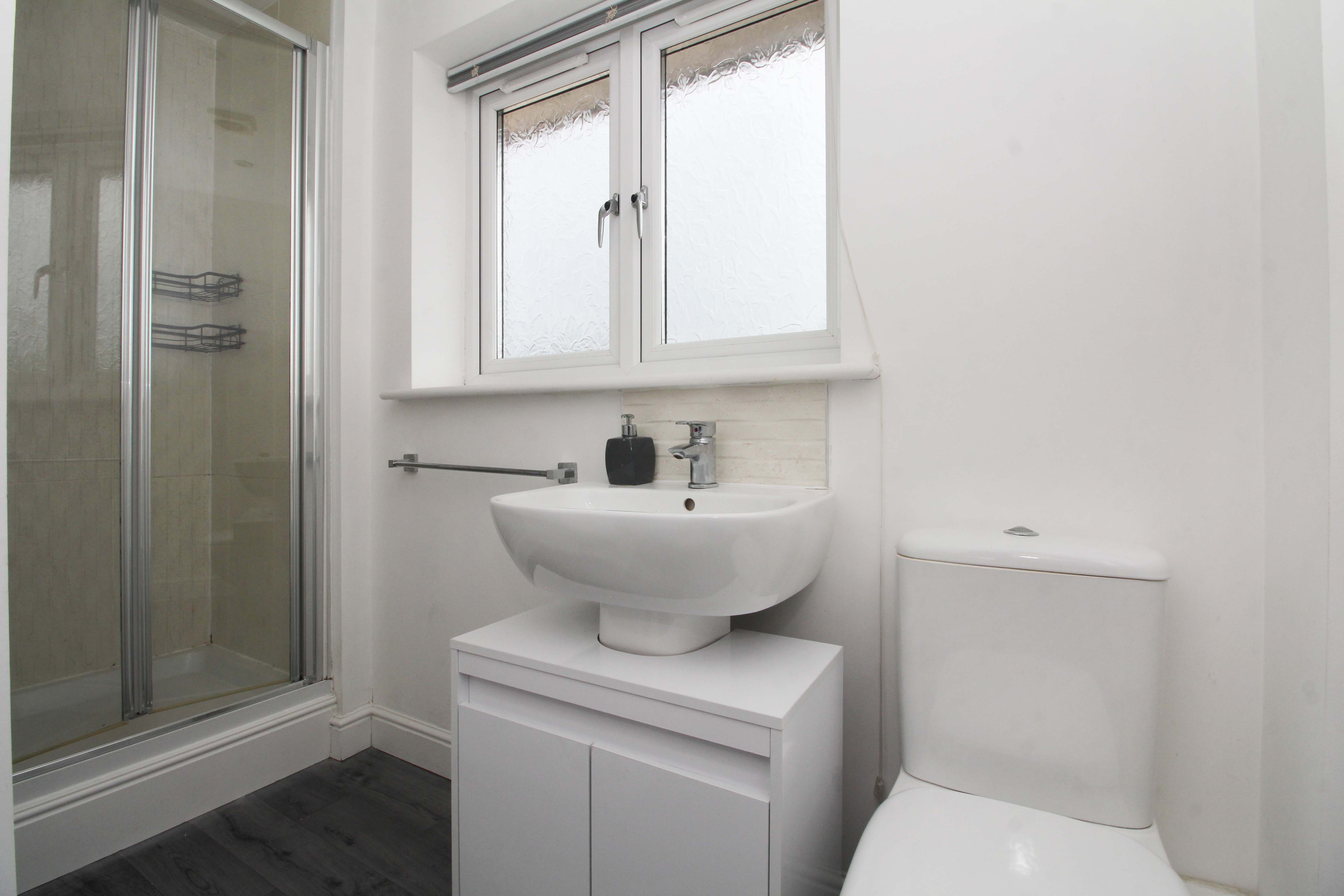 Brynteg Green, Beddau CF38 2QA  Interior