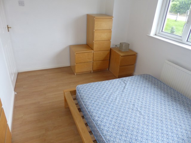 Vicarage Court, Pontypridd, CF38 1DL  Interior