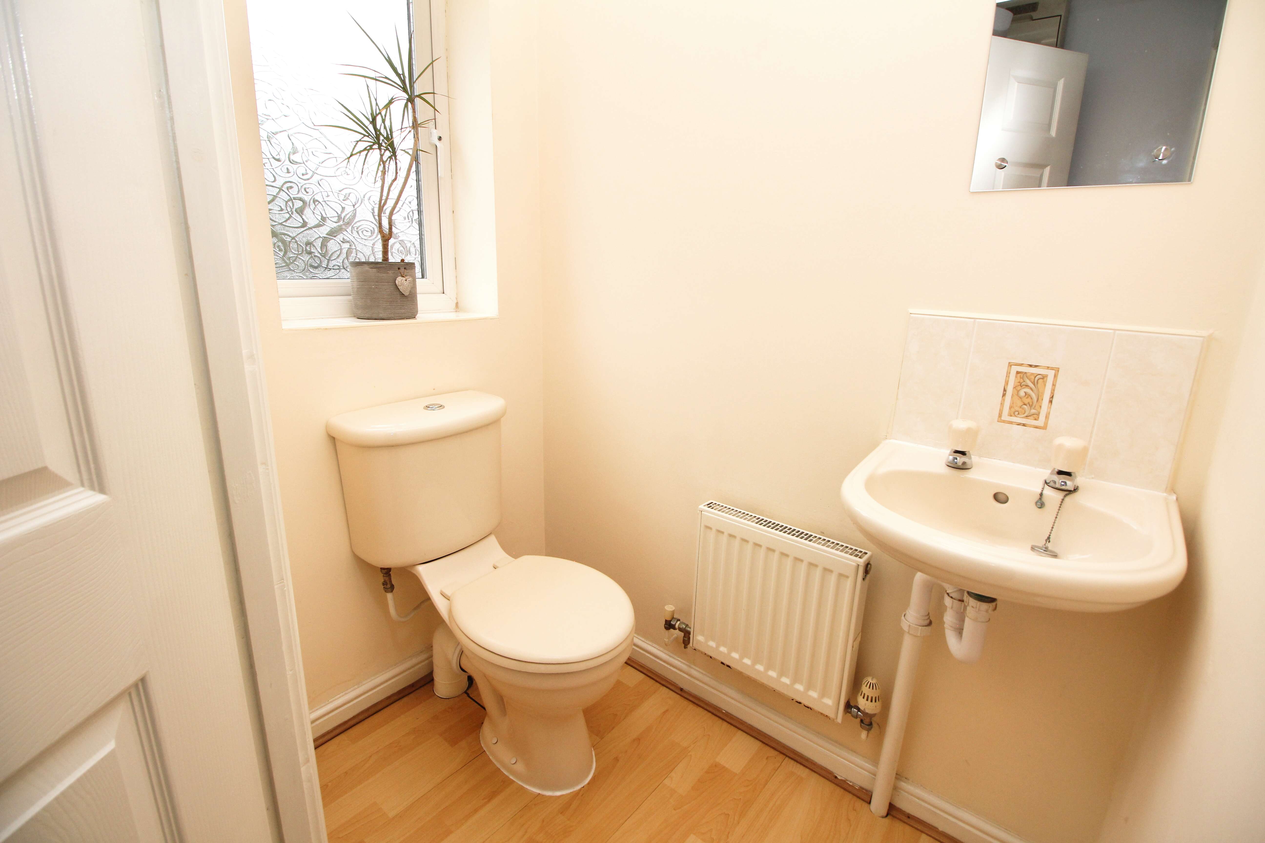 Heol Rhosyn, Llantwit Fardre CF38 2TH  Interior