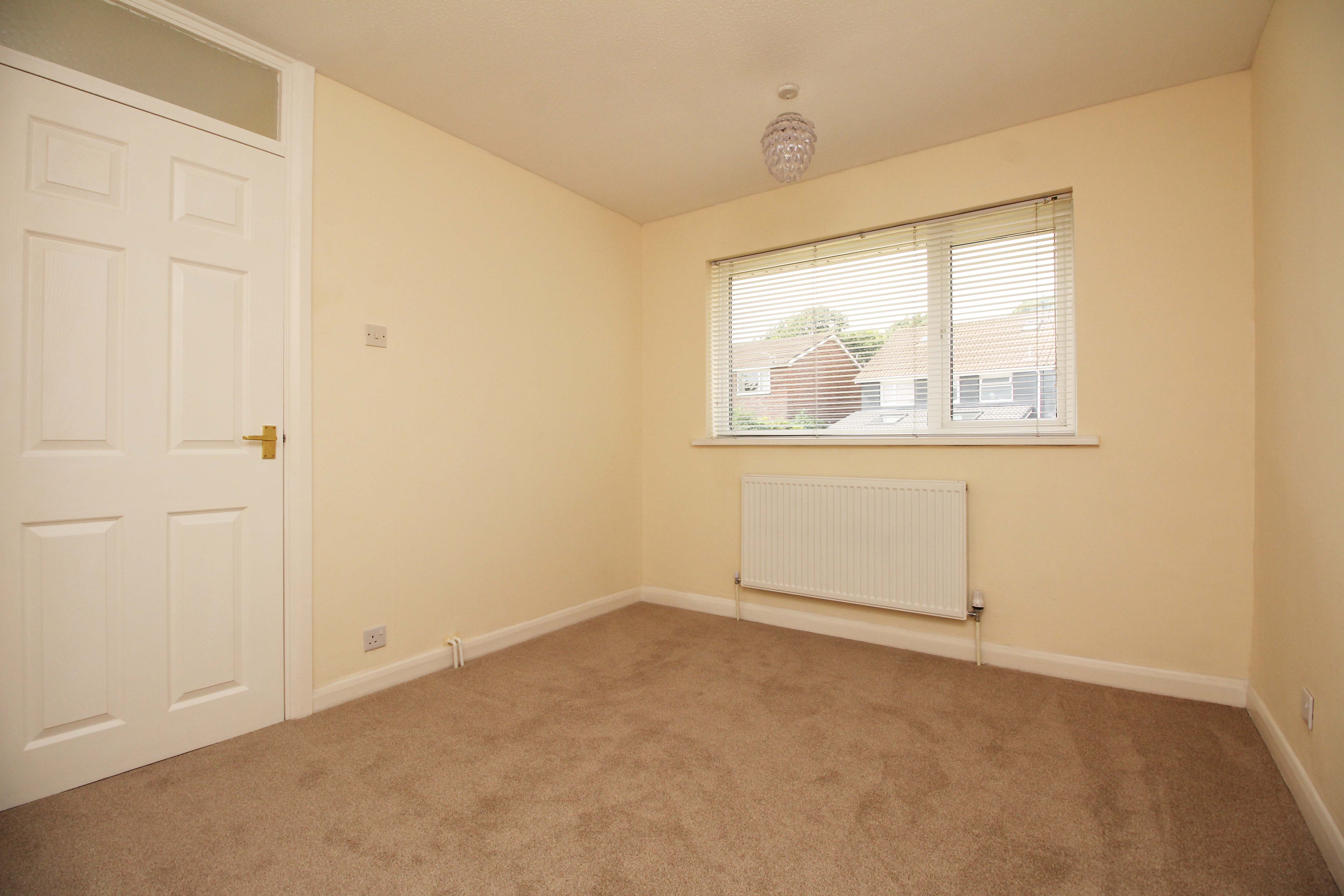 Milford Close Tonteg CF381HG  Interior