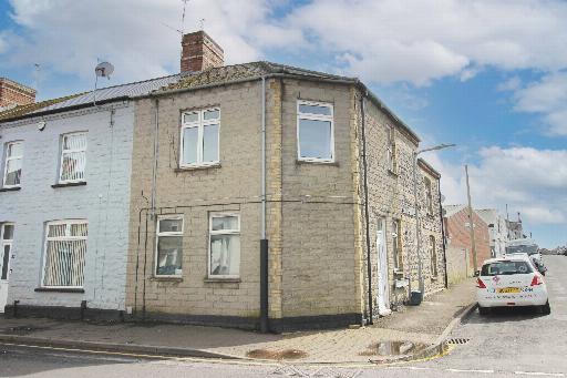 Barry Road, Barry. CF63 1BA