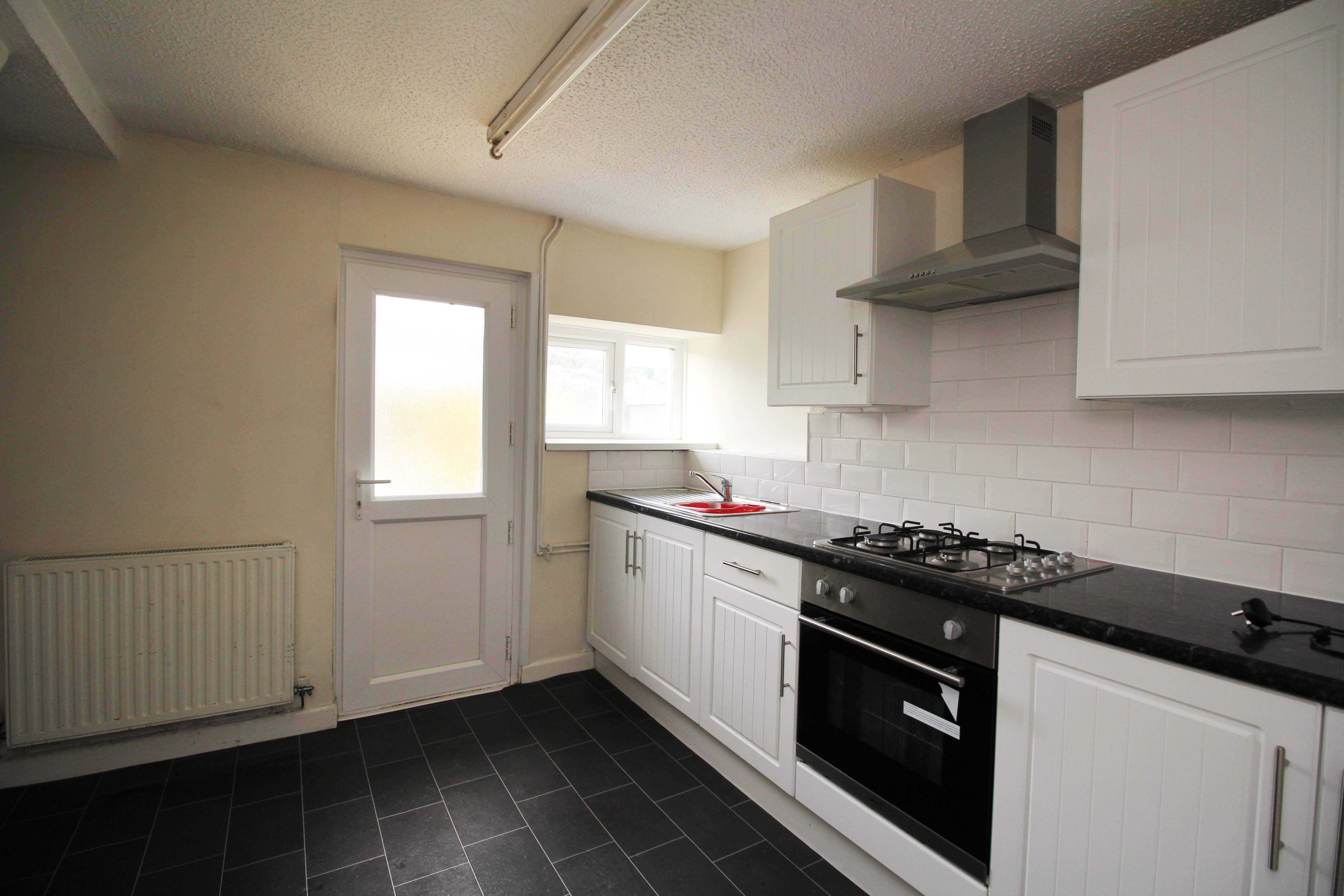 Miskin Road, Trealaw CF40 2QL  Interior