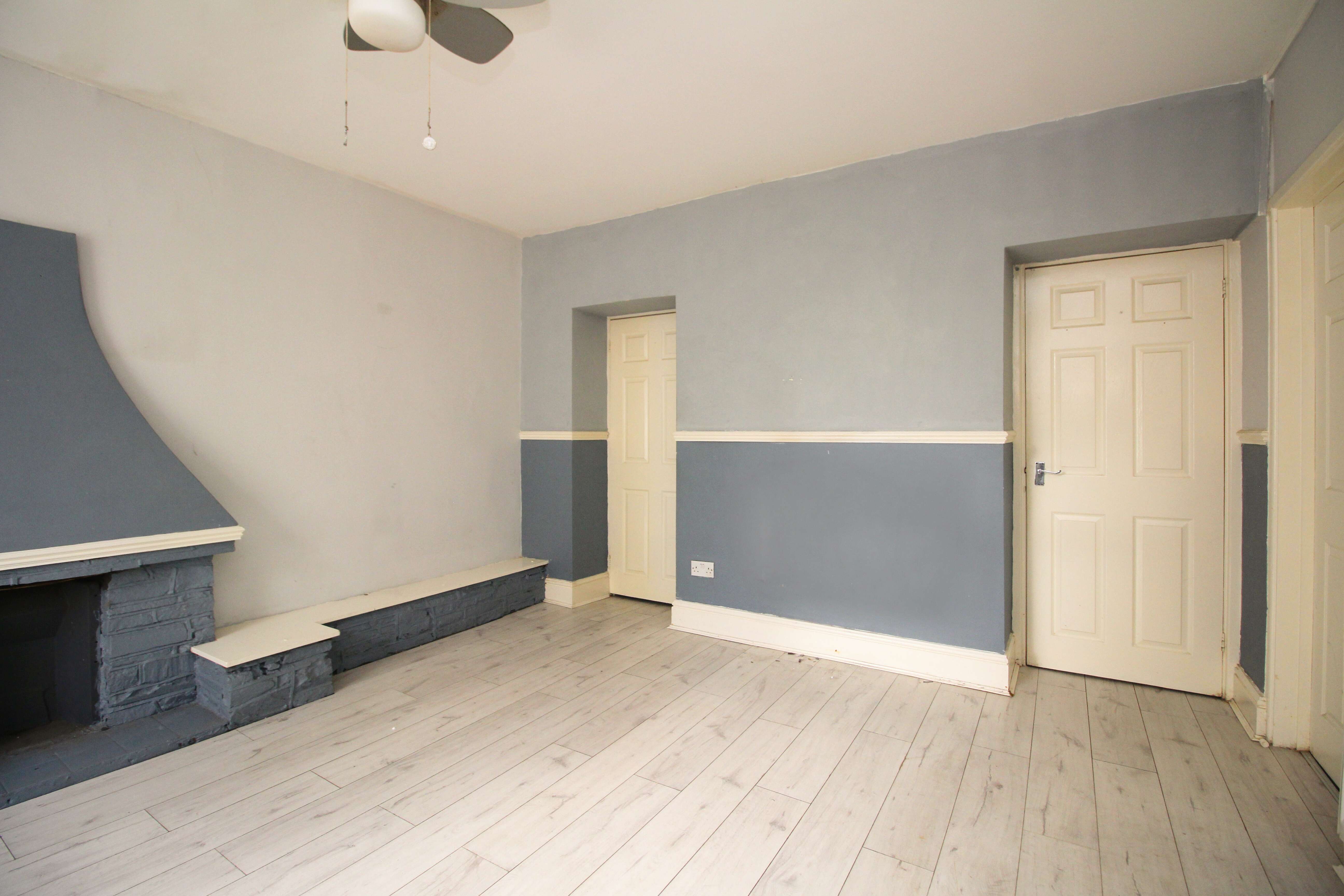 Waunrhydd Road, Tonyrefail CF39 8EW  Interior