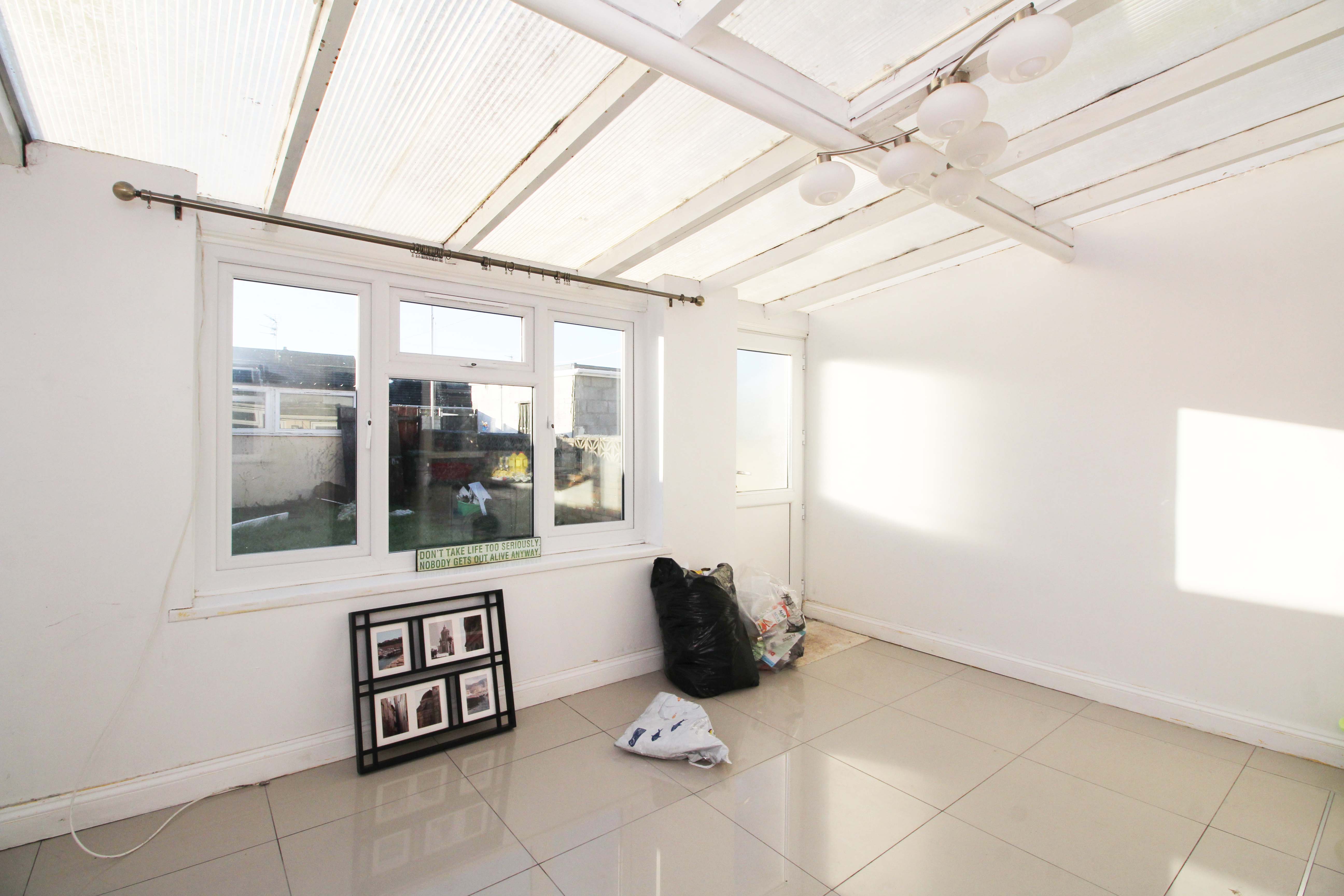Robert Street, Llanharan, CF72 9RG  Interior