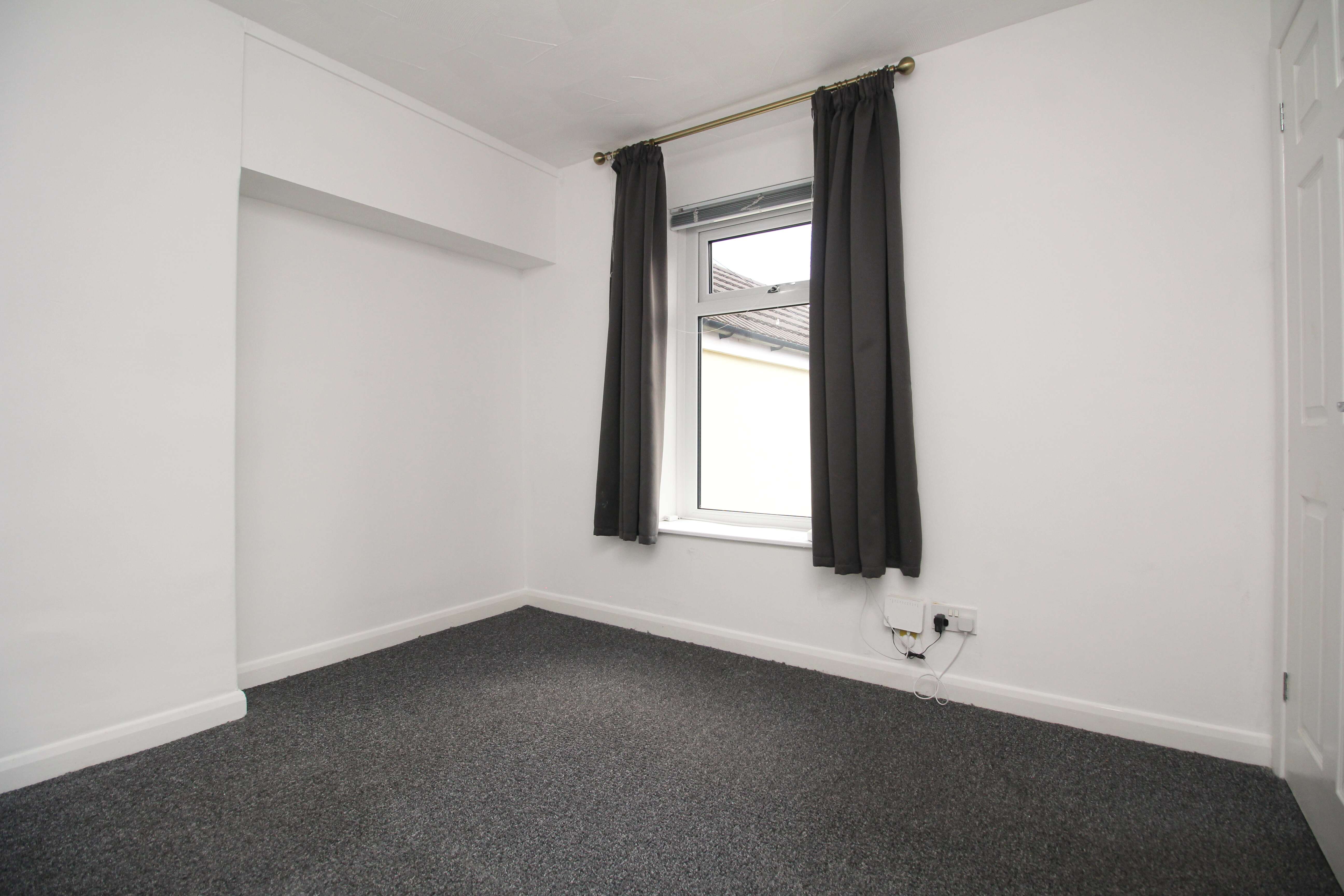 High Street, Clydach Vale CF40 2BJ  Interior