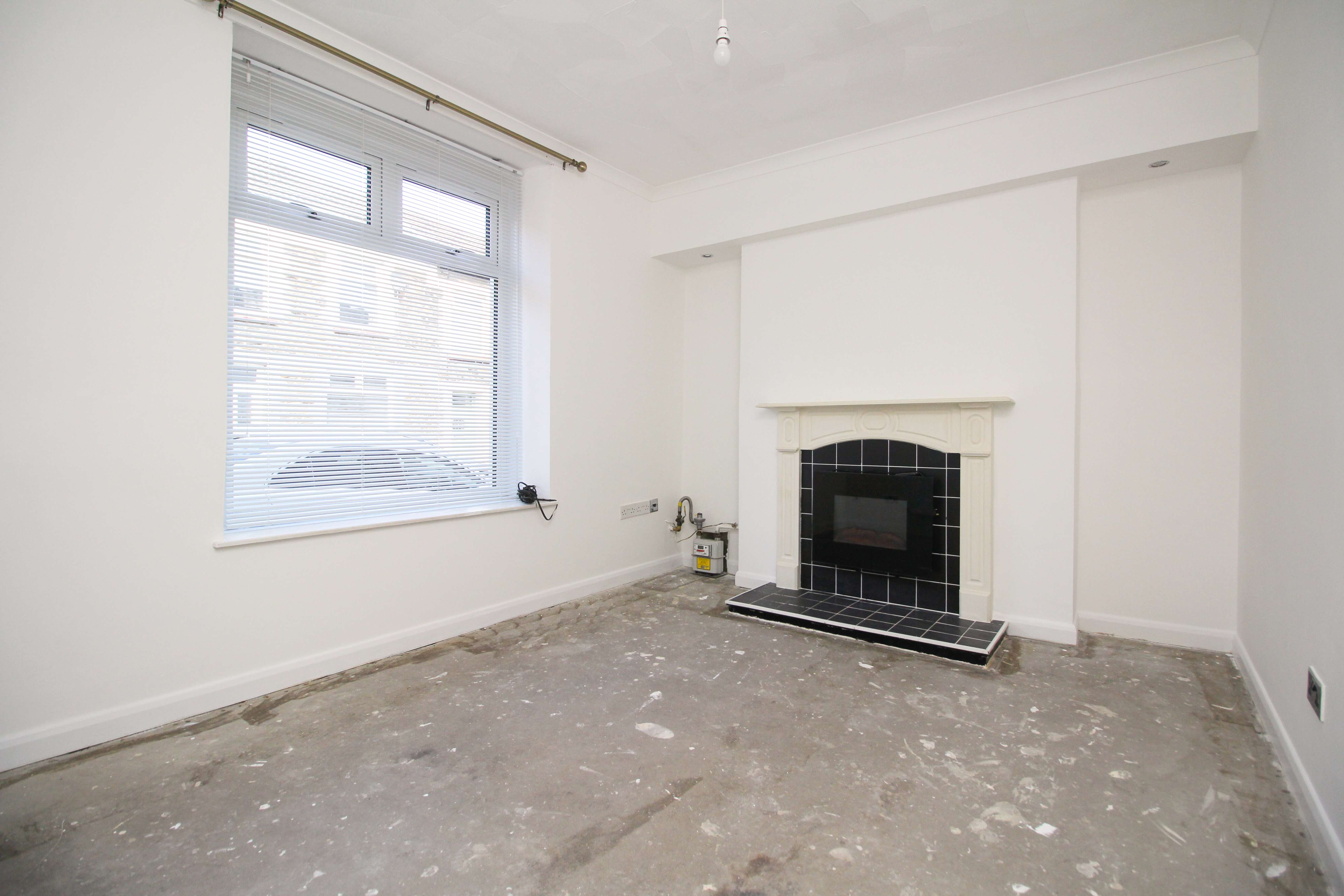 High Street, Clydach Vale CF40 2BJ  Interior