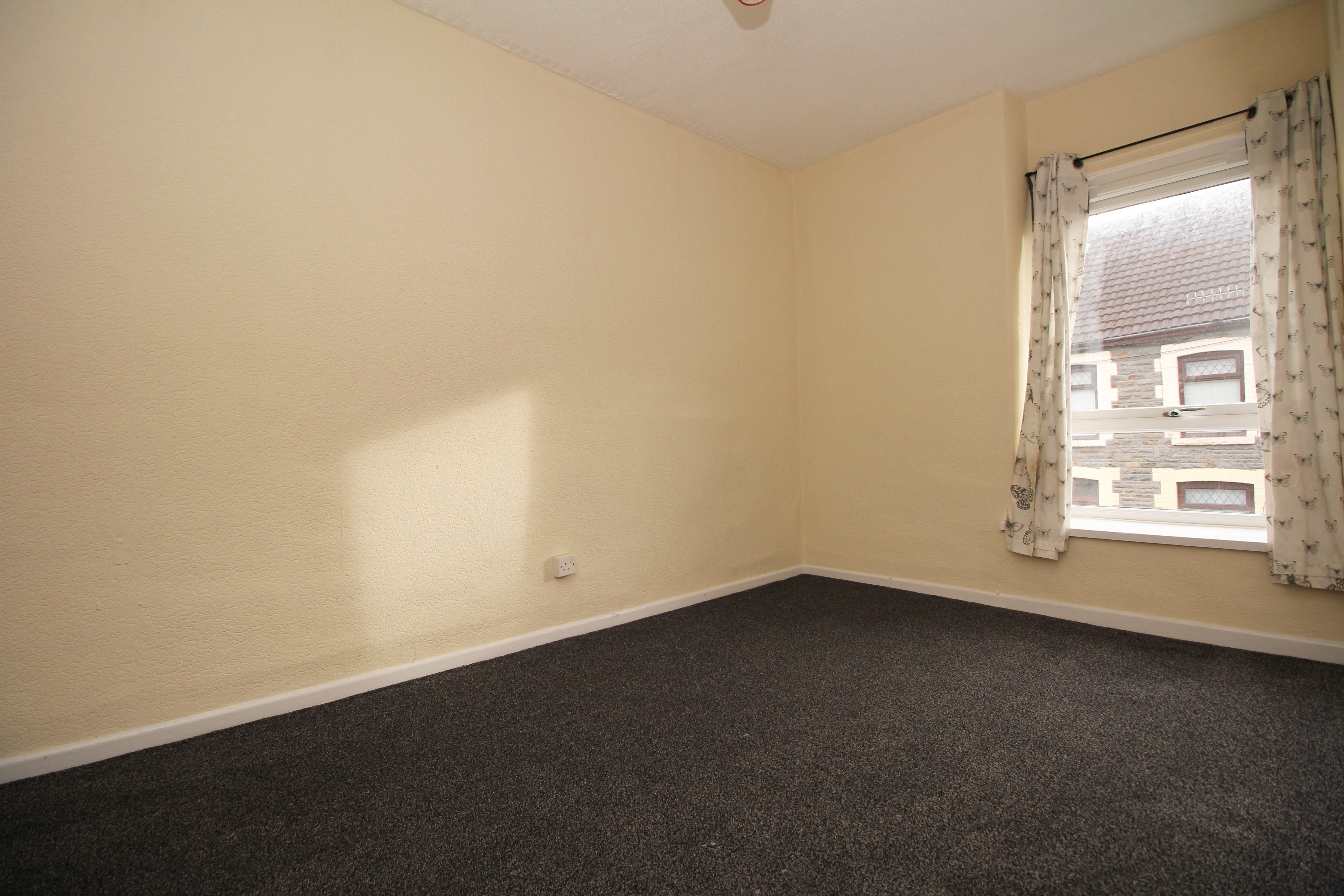 Danygraig Street, Pontypridd, CF37 1NB  Interior