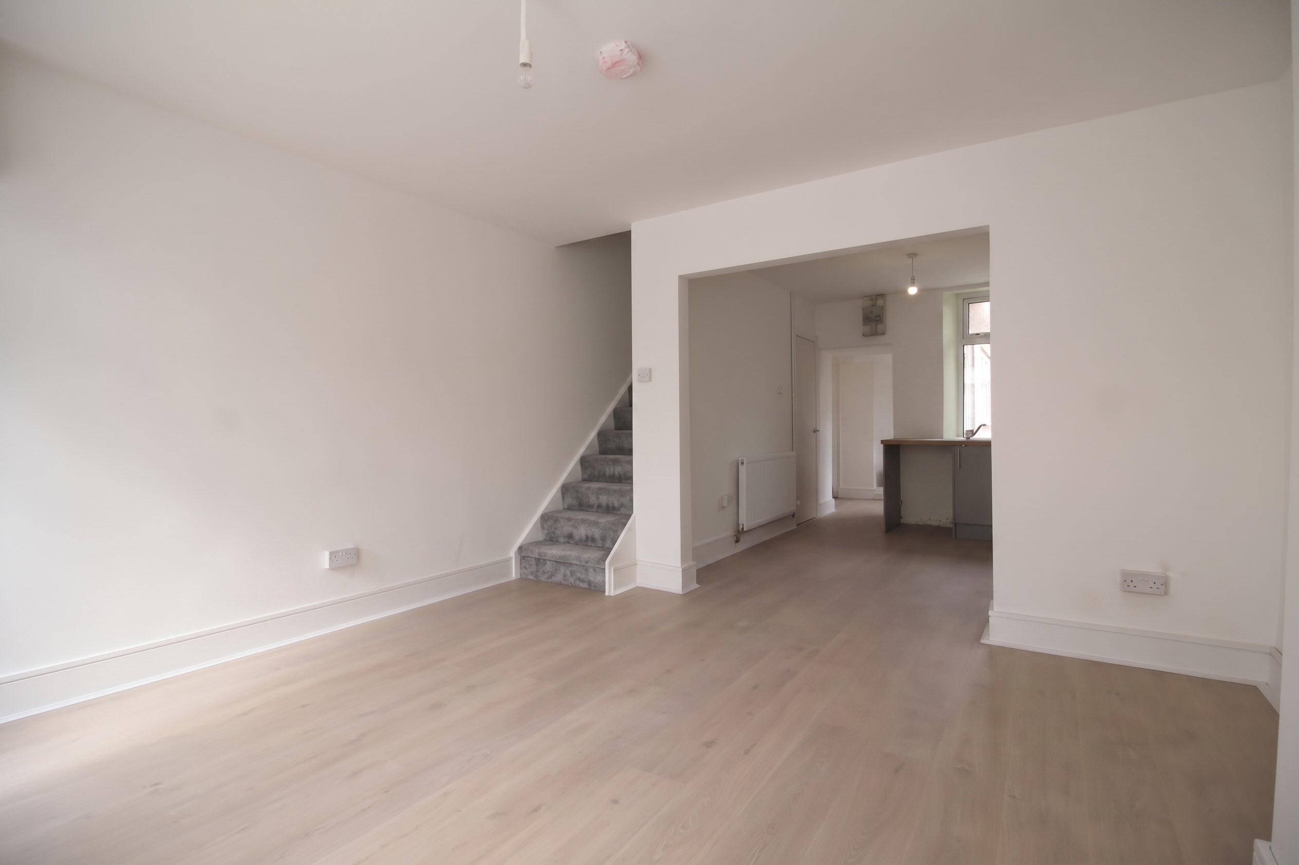 River Row, Blaina, Abertillery, NP13 3HG  Interior