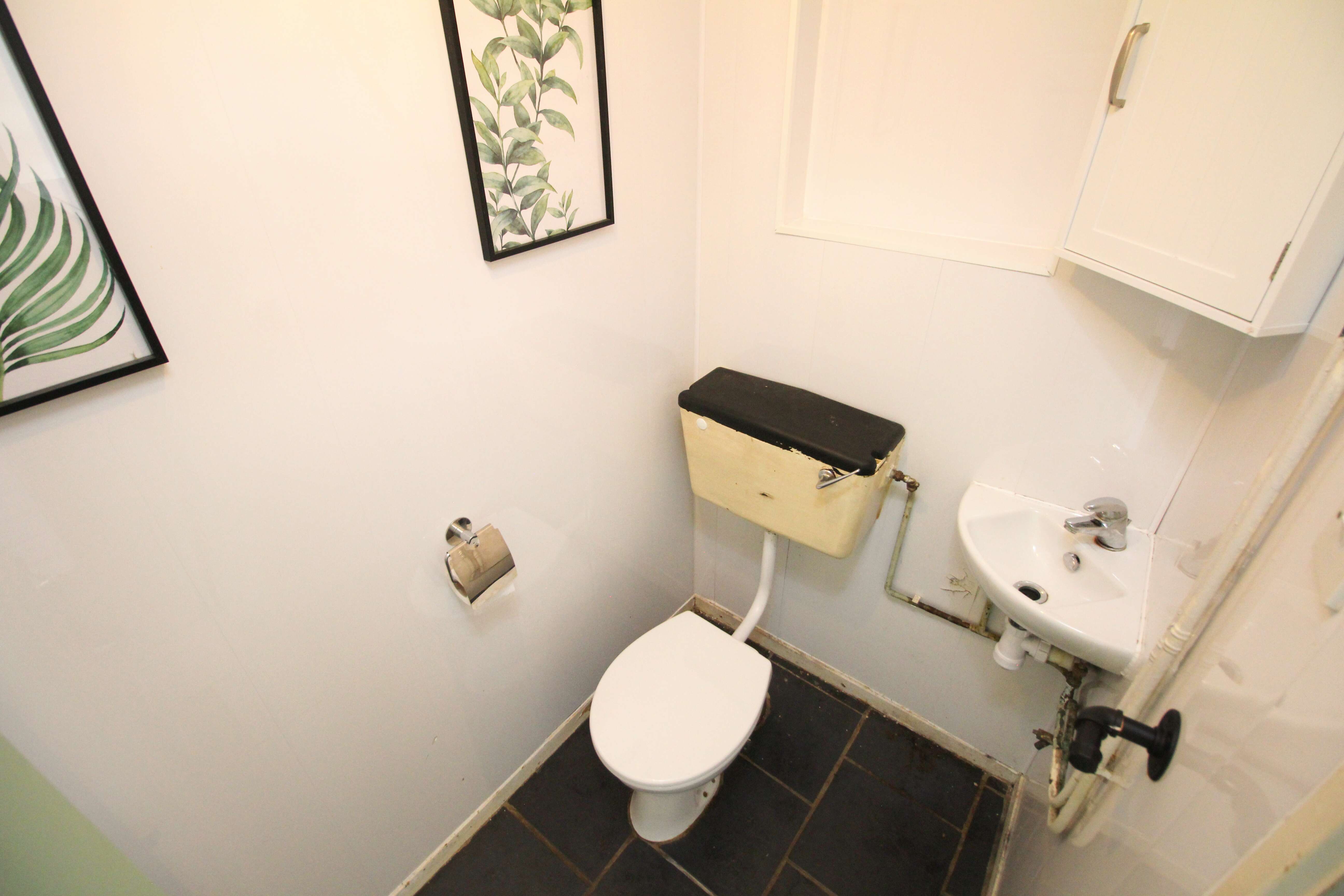 Dan y Cribyn, Ynysybwl CF37 3EU  Interior