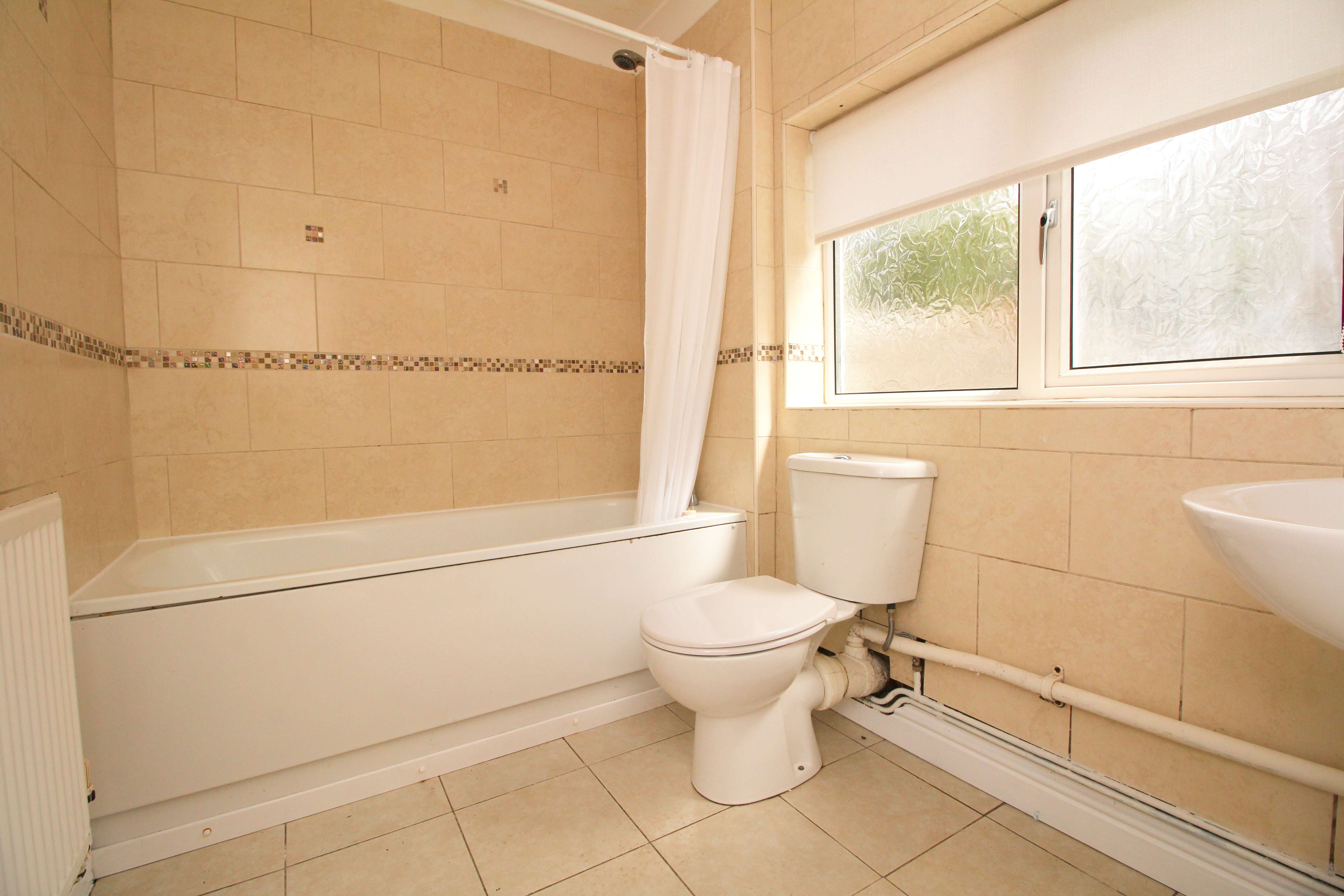 Llantrisant Road, Pontyclun CF72 9DQ  Interior