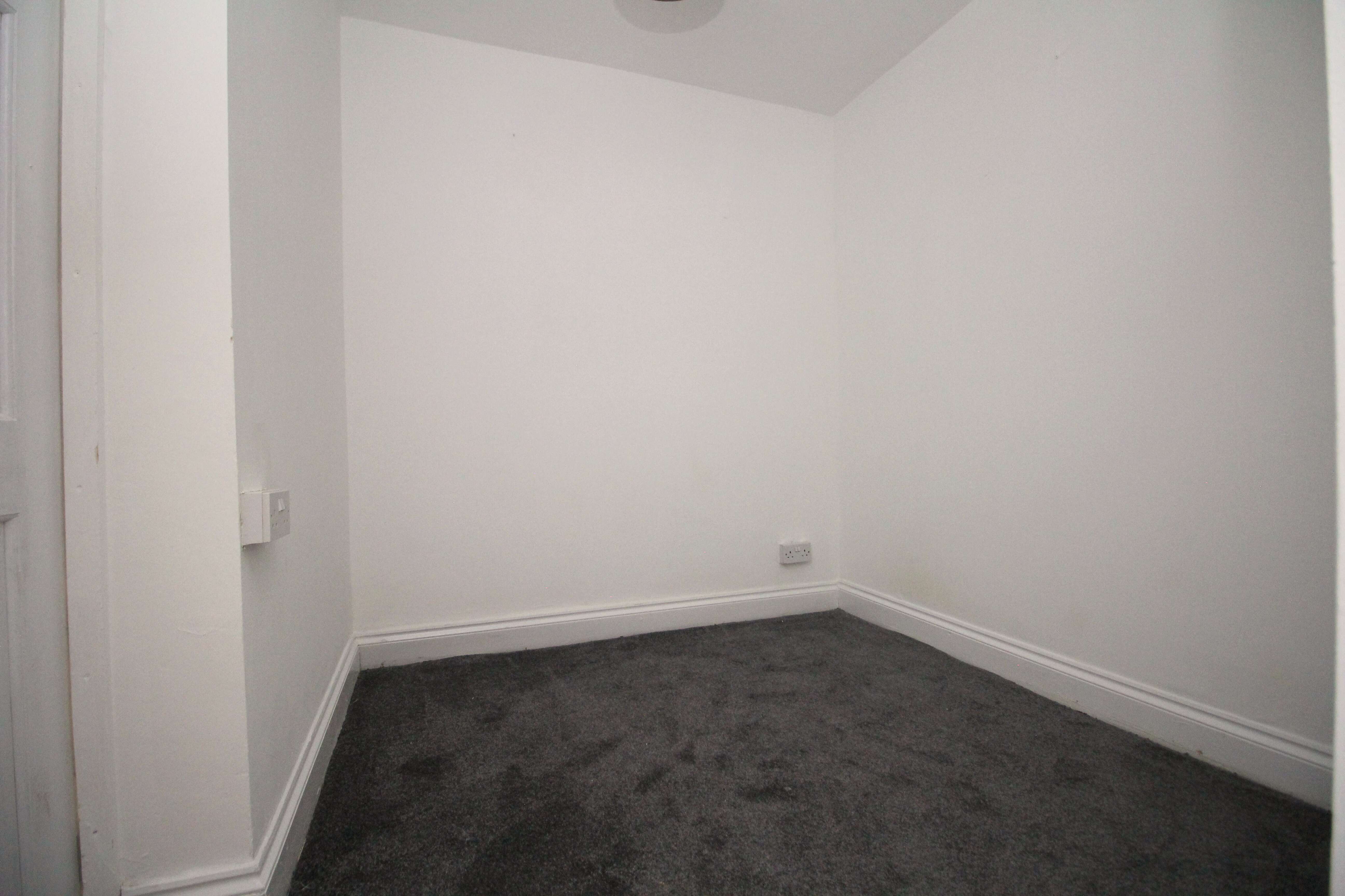 Victoria Street, Treherbert CF42 5LL  Interior