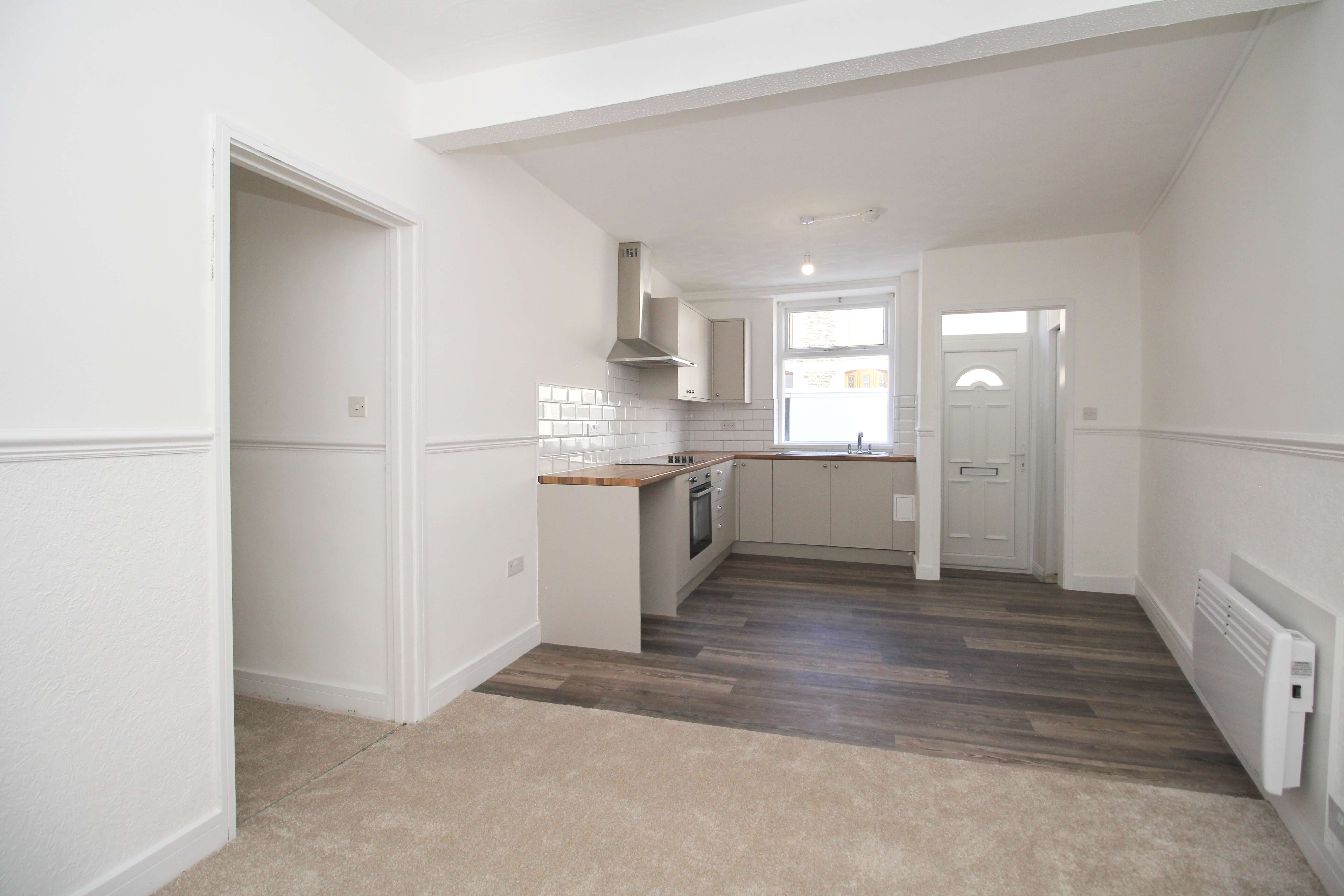 Ynyshir Road, Porth CF39 0EL  Interior