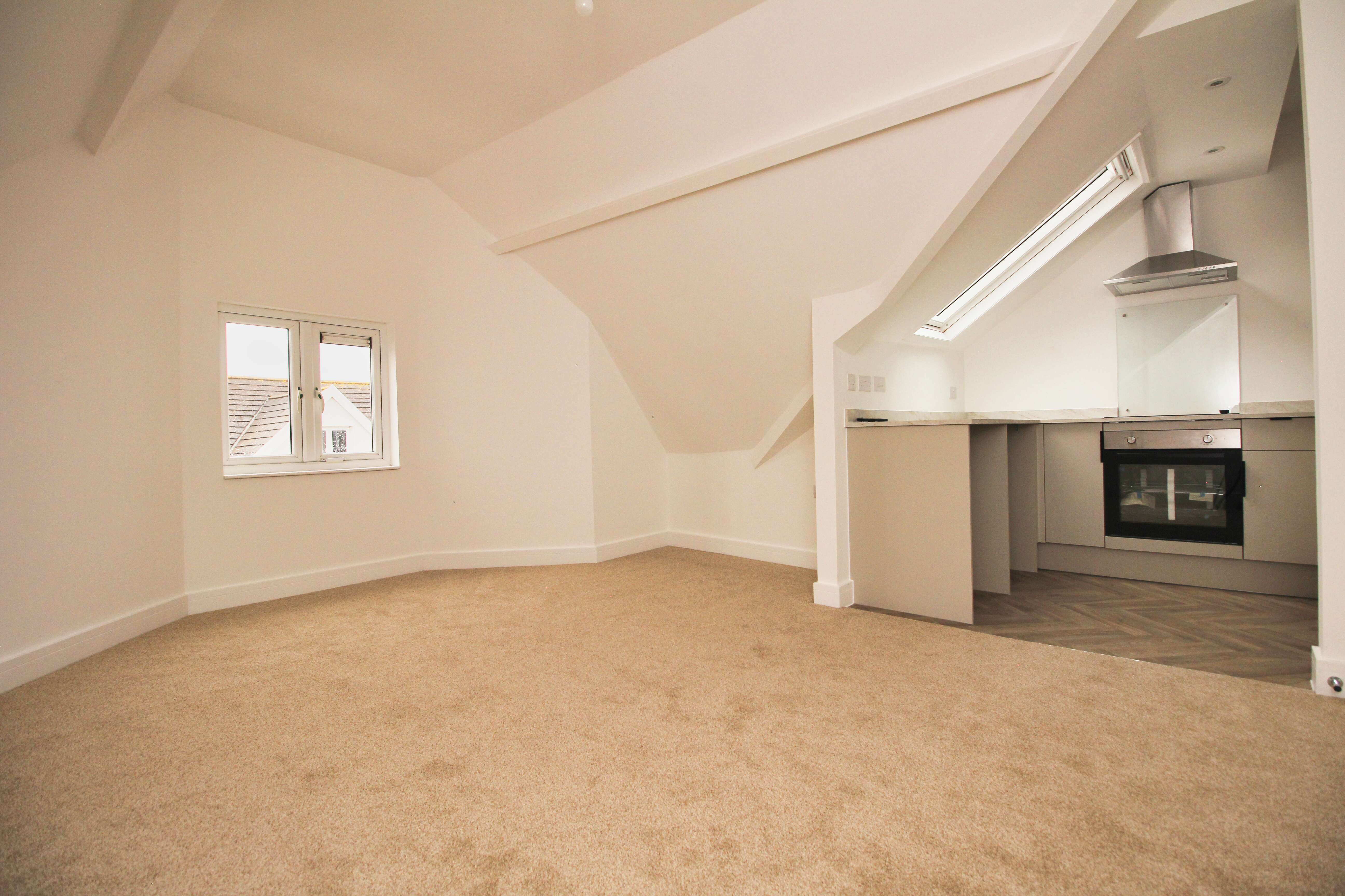 Picton Avenue, Porthcawl CF36 3AJ  Interior