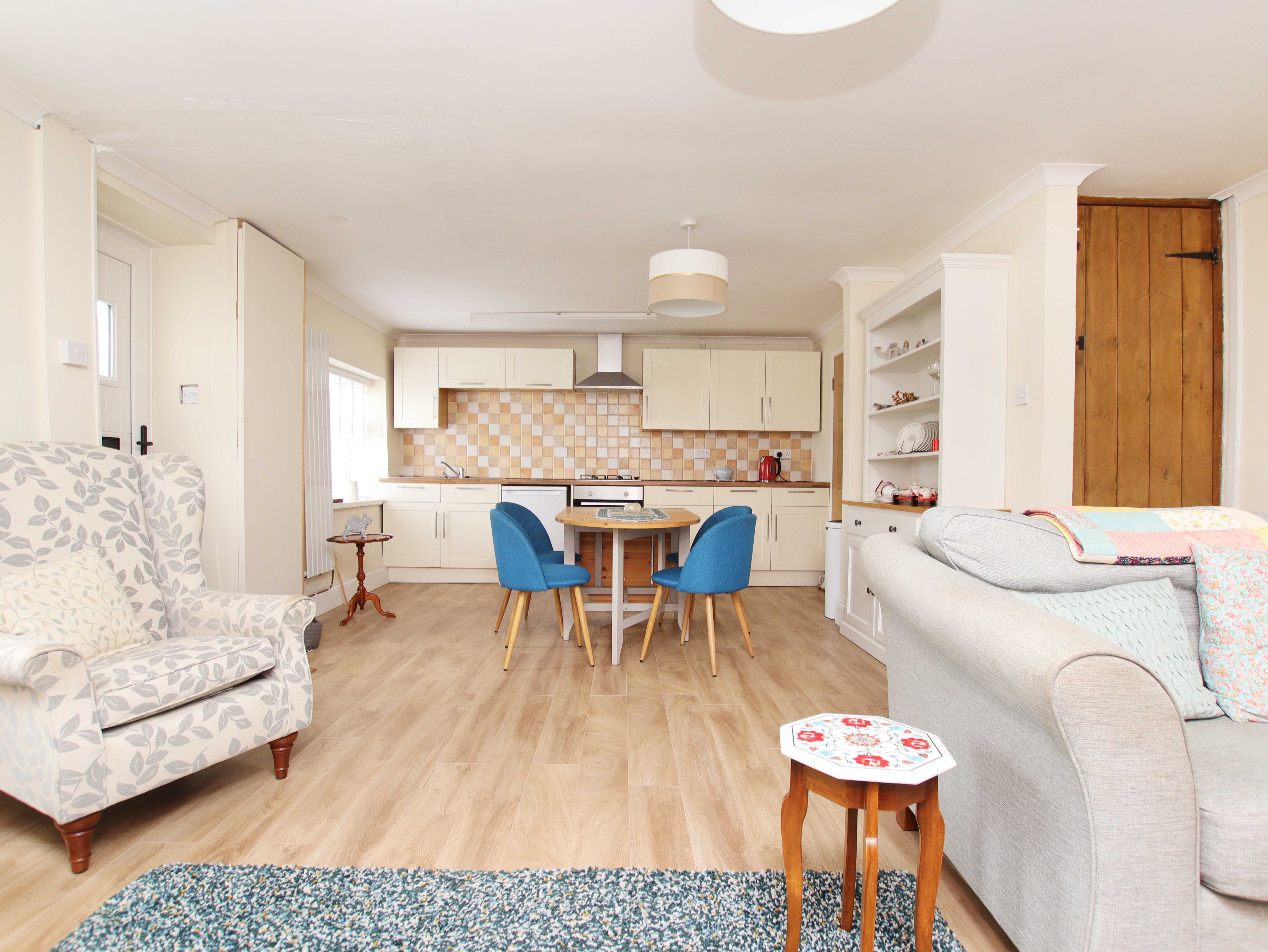 School Street, Llantrisant CF72 8EN  Interior