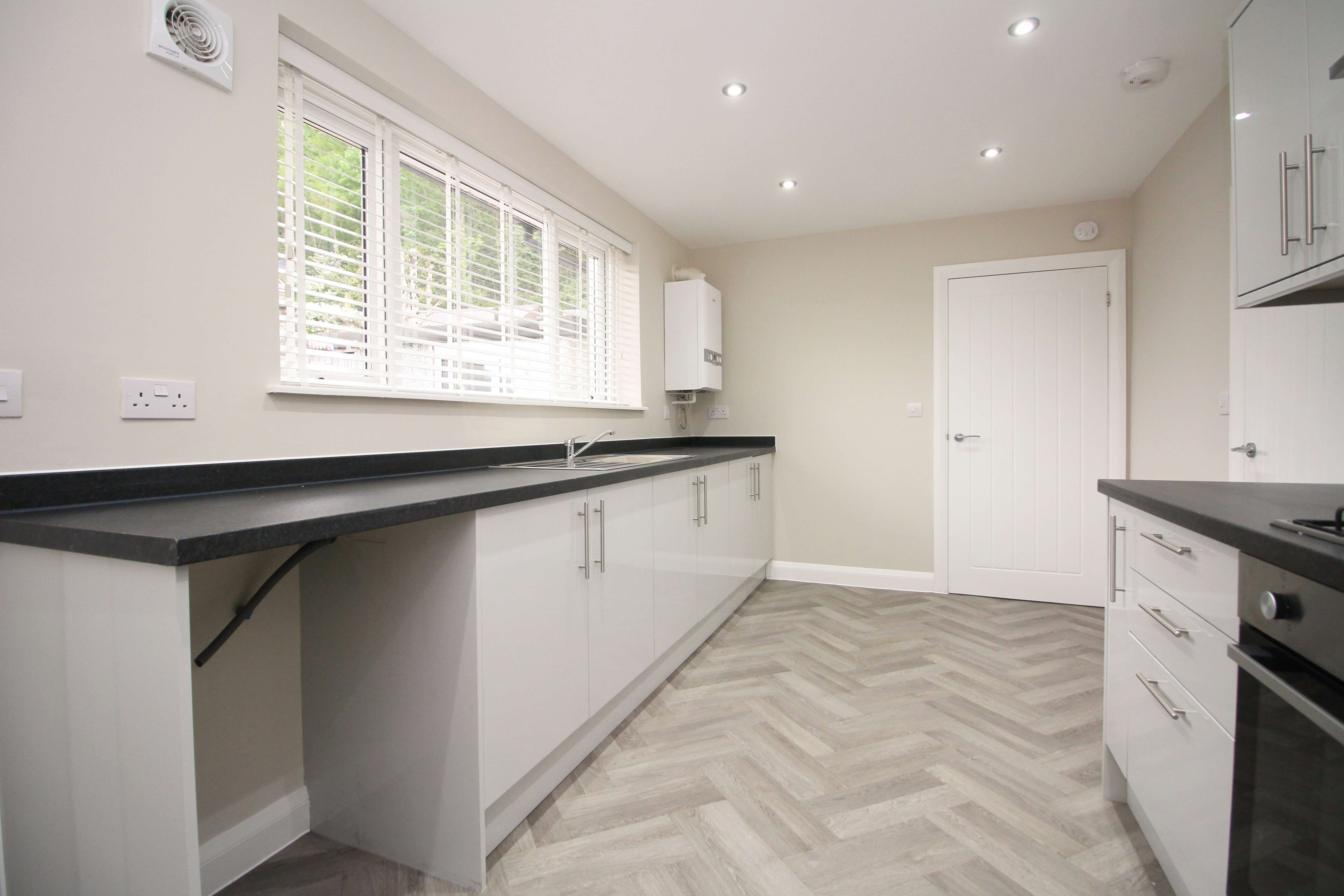 Ash Grove, Pentre CF41 7DD  Interior