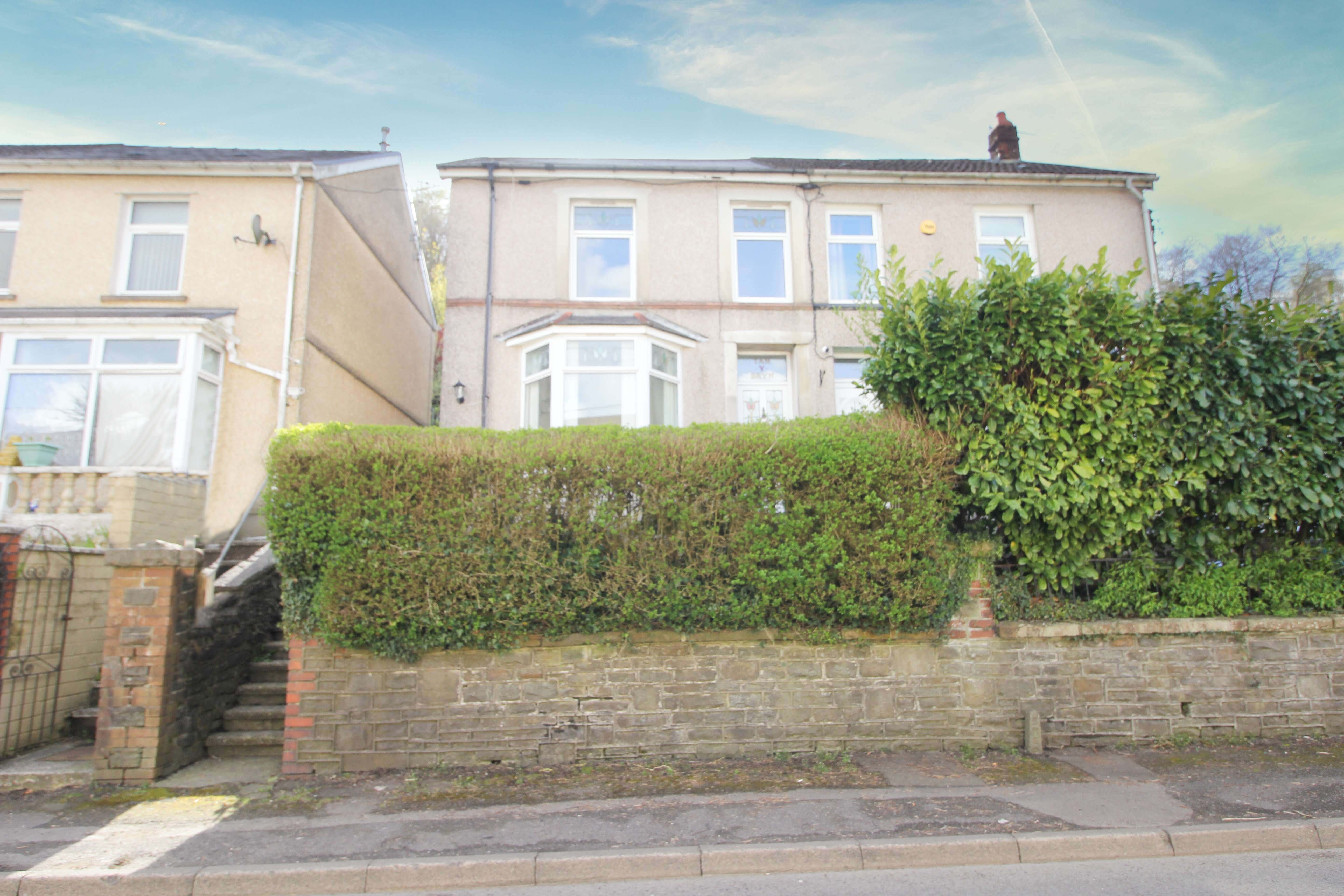 Main Road, Abercynon, CF45 4BX  Interior