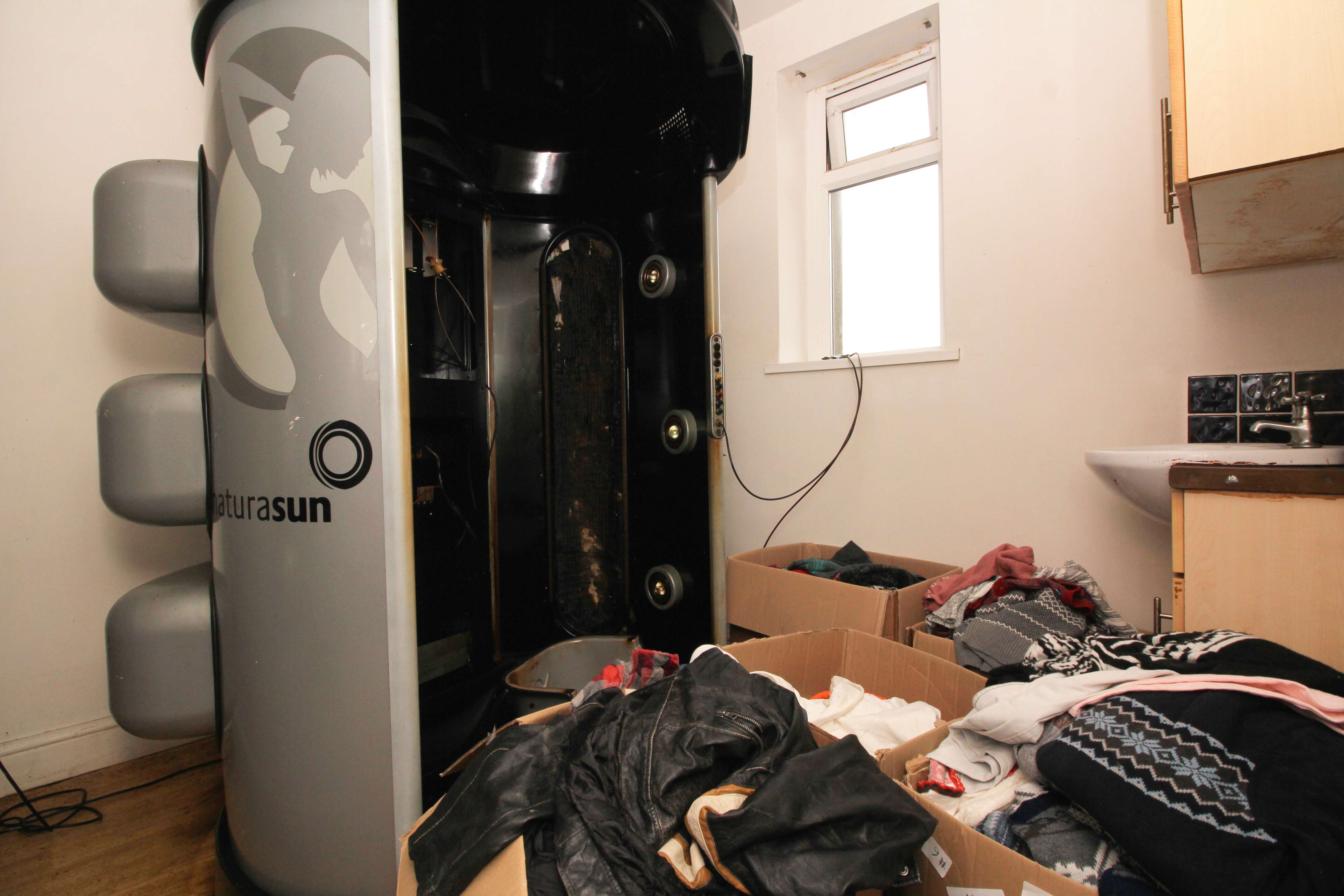 Main Road, Llantwit Fardre, Pontypridd CF38 2HE  Interior