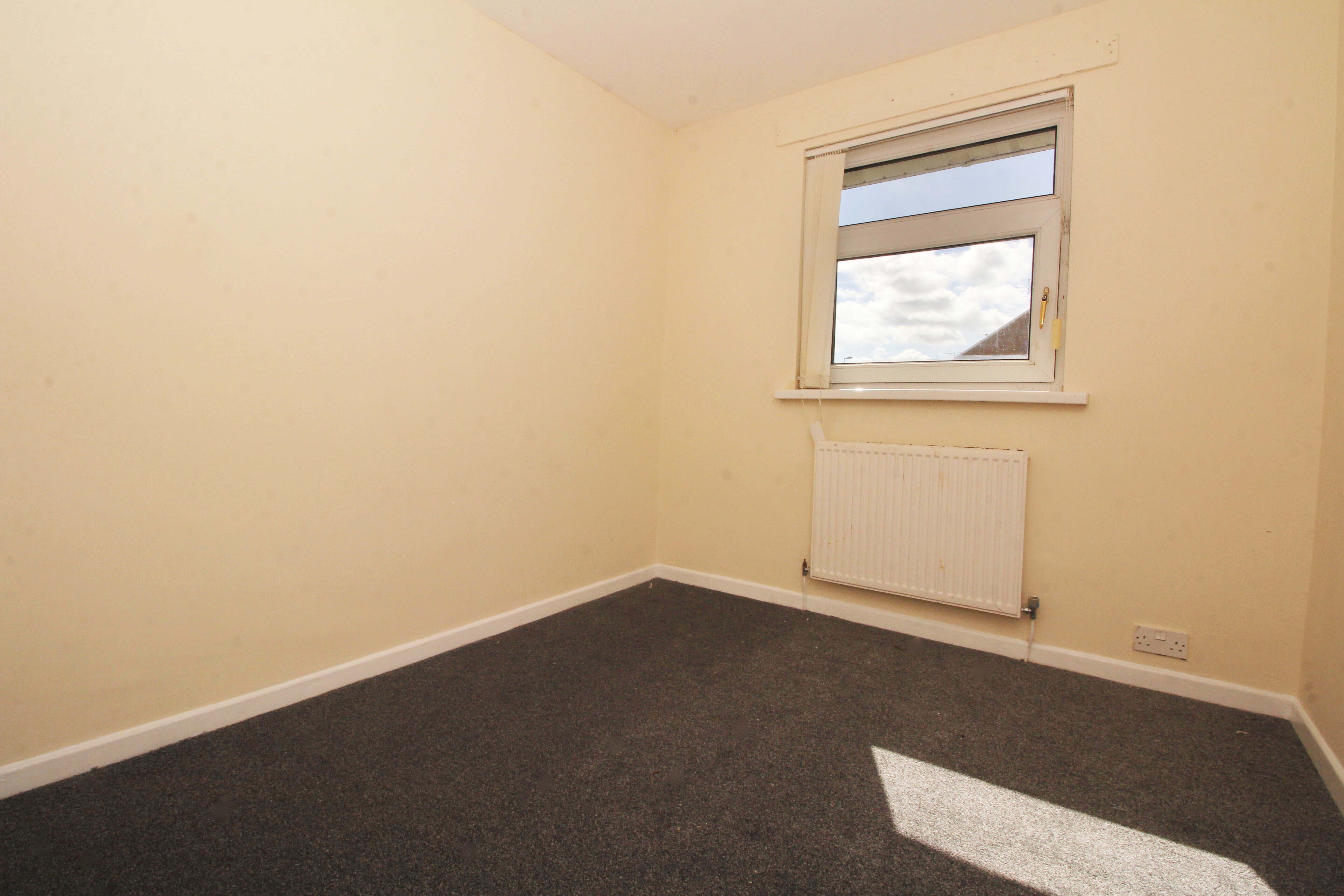 Castle Court, Church Village, CF38 1DN  Interior