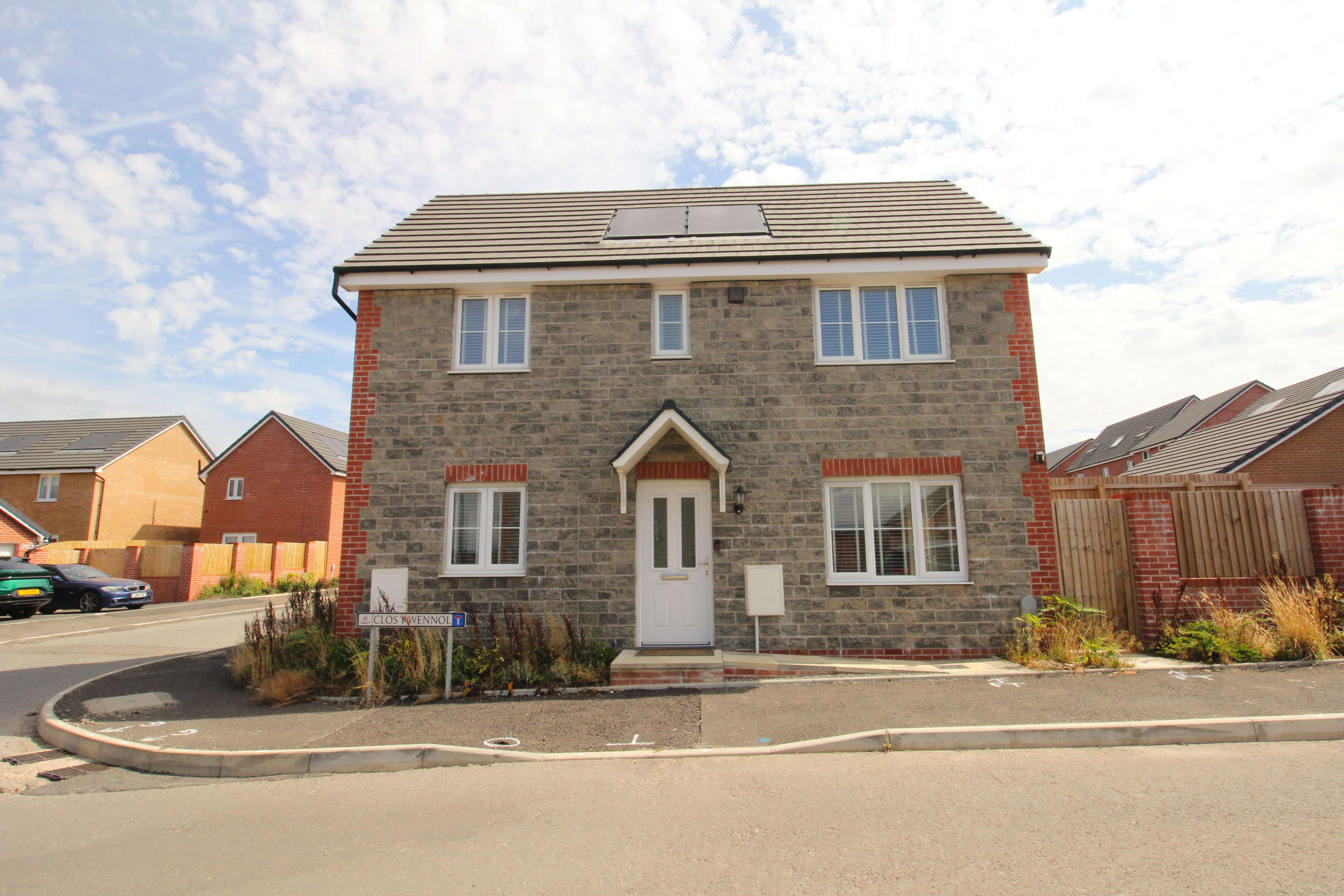 Clos Y Wennol, Llanilid, Pontyclun, CF72 4AT  Interior