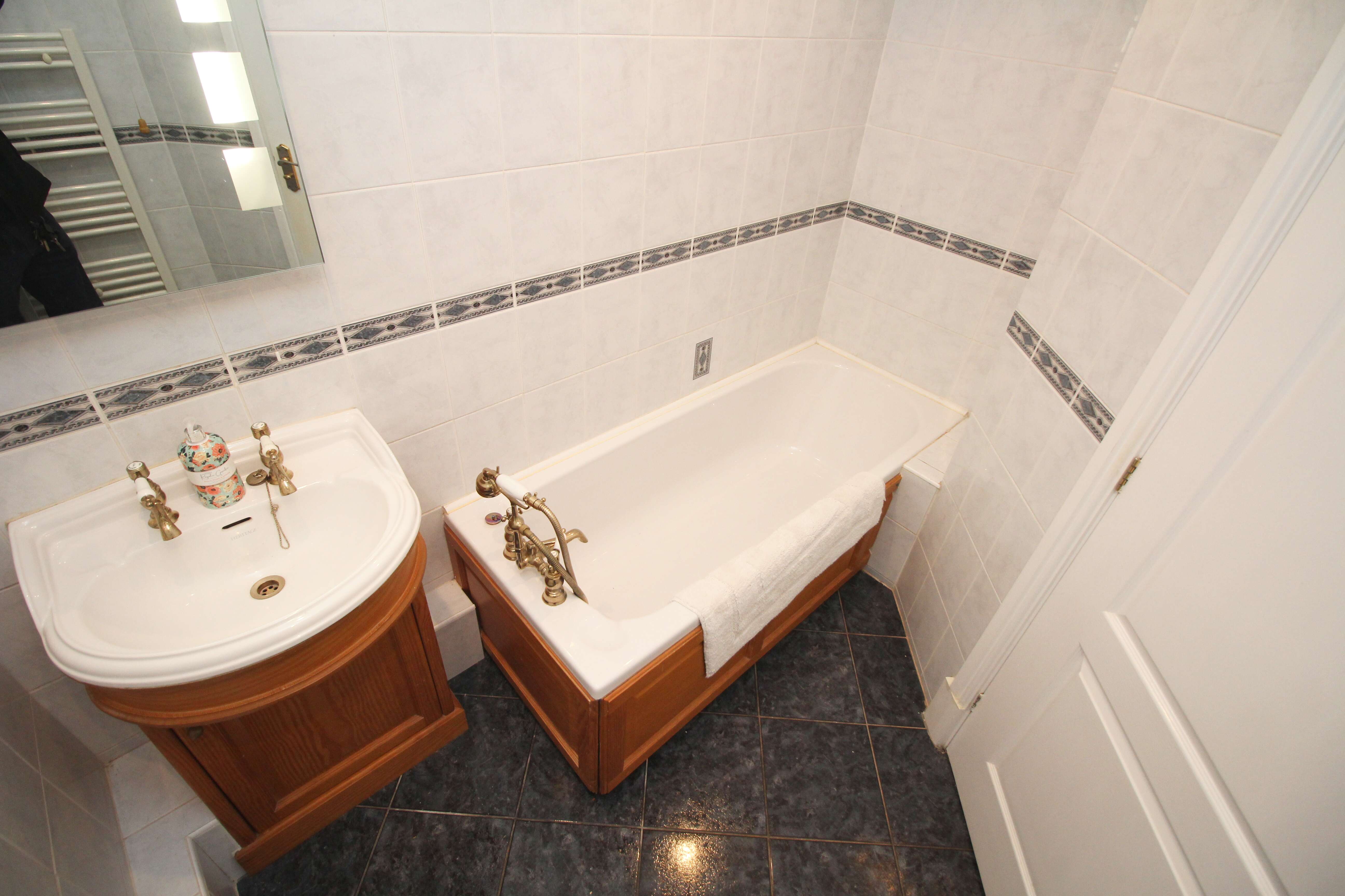 Y Graig, Ogmore By Sea, CF32 0QN  Interior