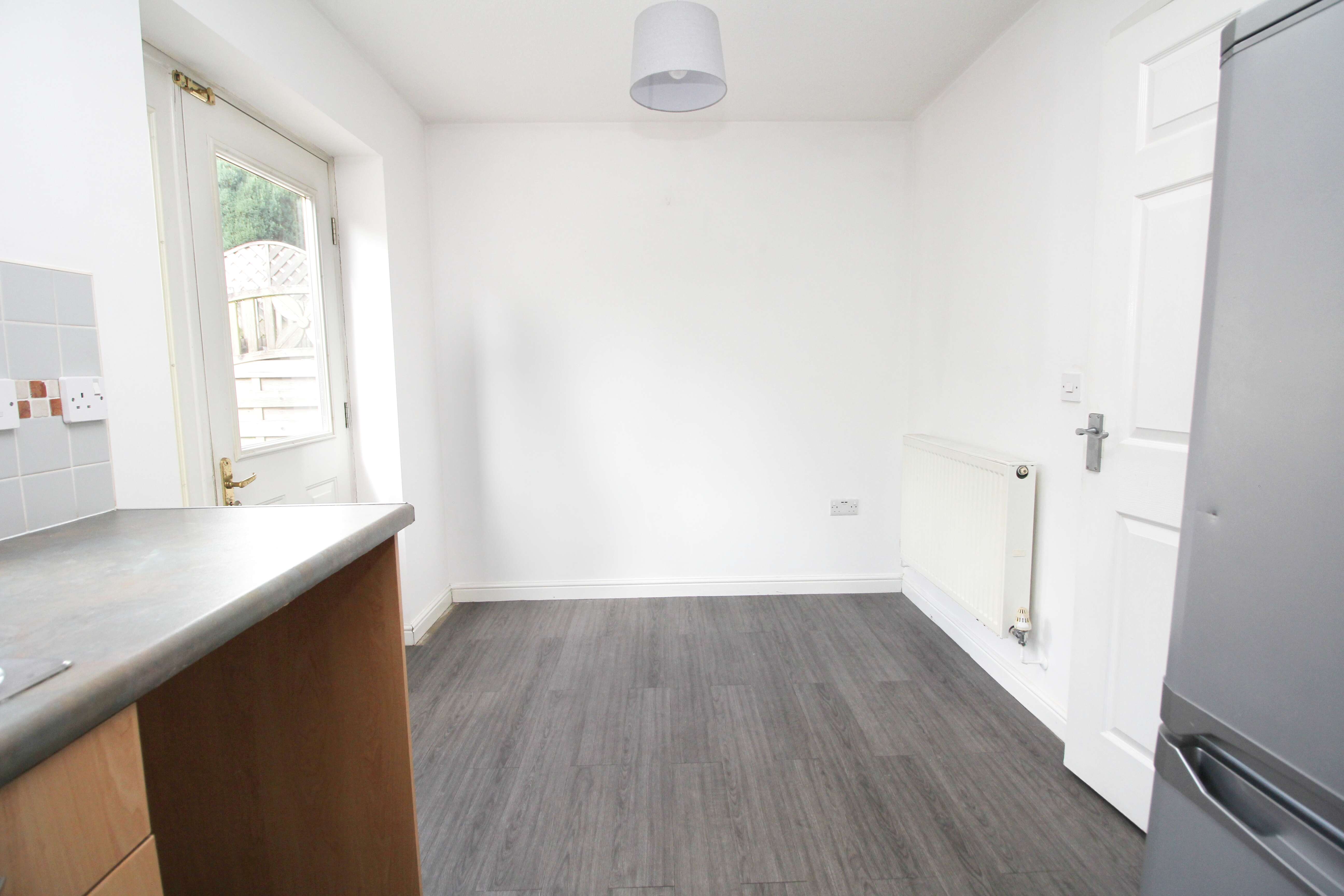 Heol Rhosyn, Llantwit Fardre CF38 2TH  Interior