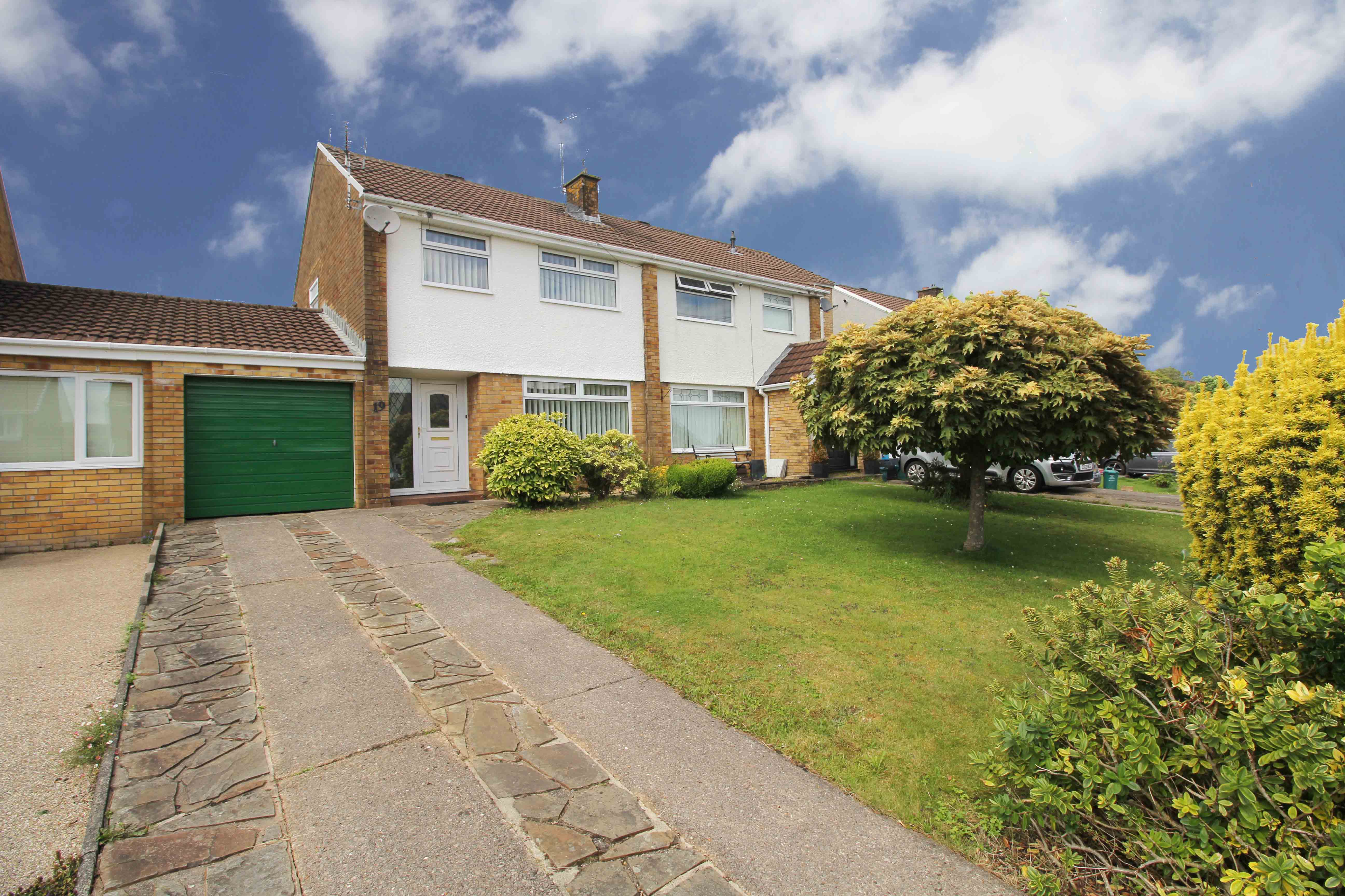 Milford Close Tonteg CF381HG  Interior